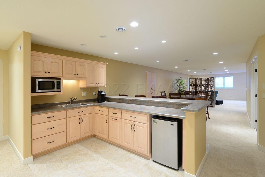 3930 2nd St E West Fargo