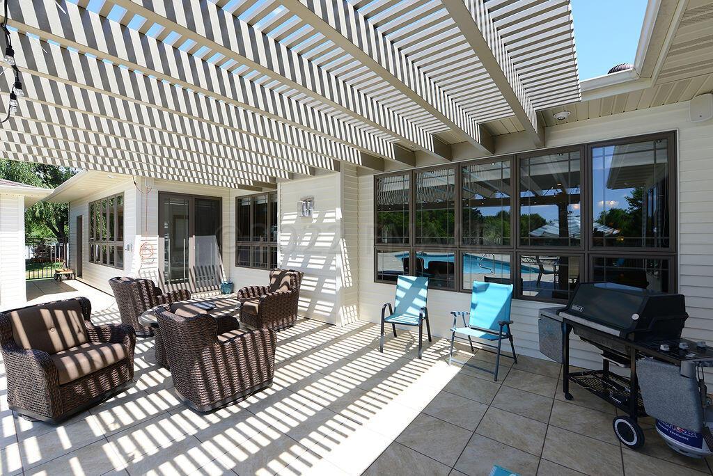 3930 2nd St E West Fargo