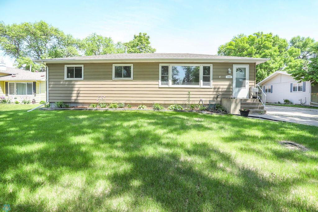 1118 25th Ave S, Moorhead