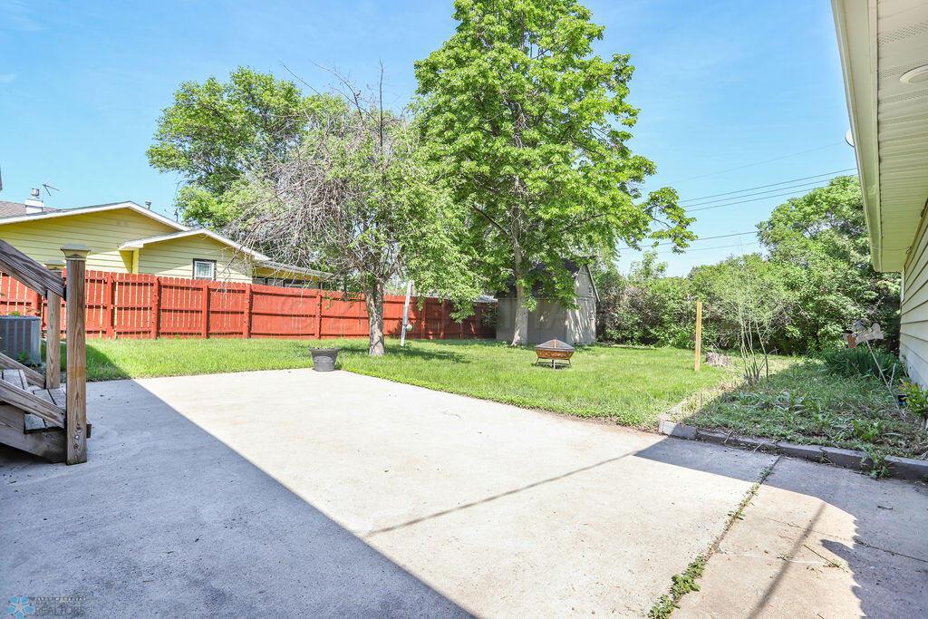 1118 25th Ave S, Moorhead