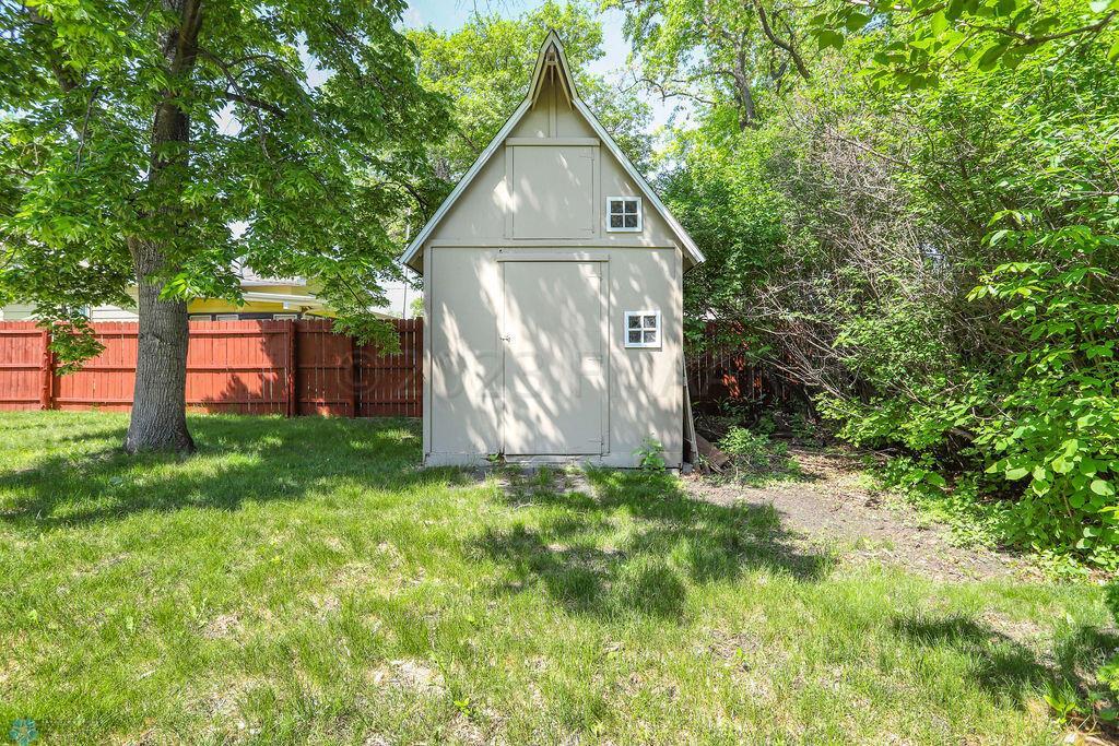 1118 25th Ave S, Moorhead