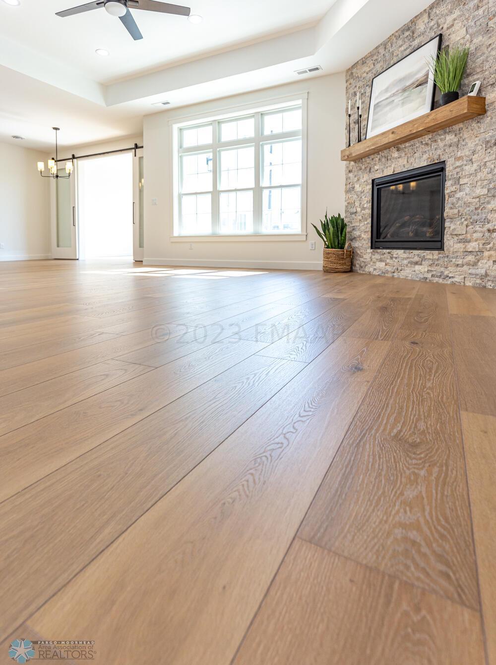 Beautiful & durable Laminate Flooring