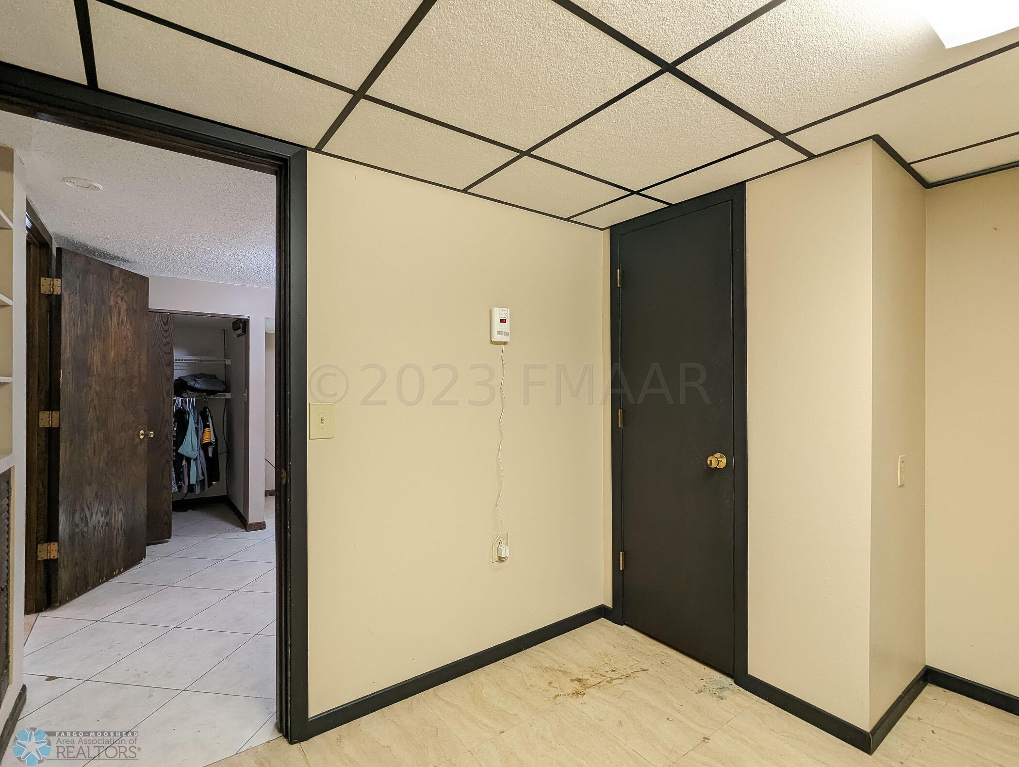 L2P043-161228041