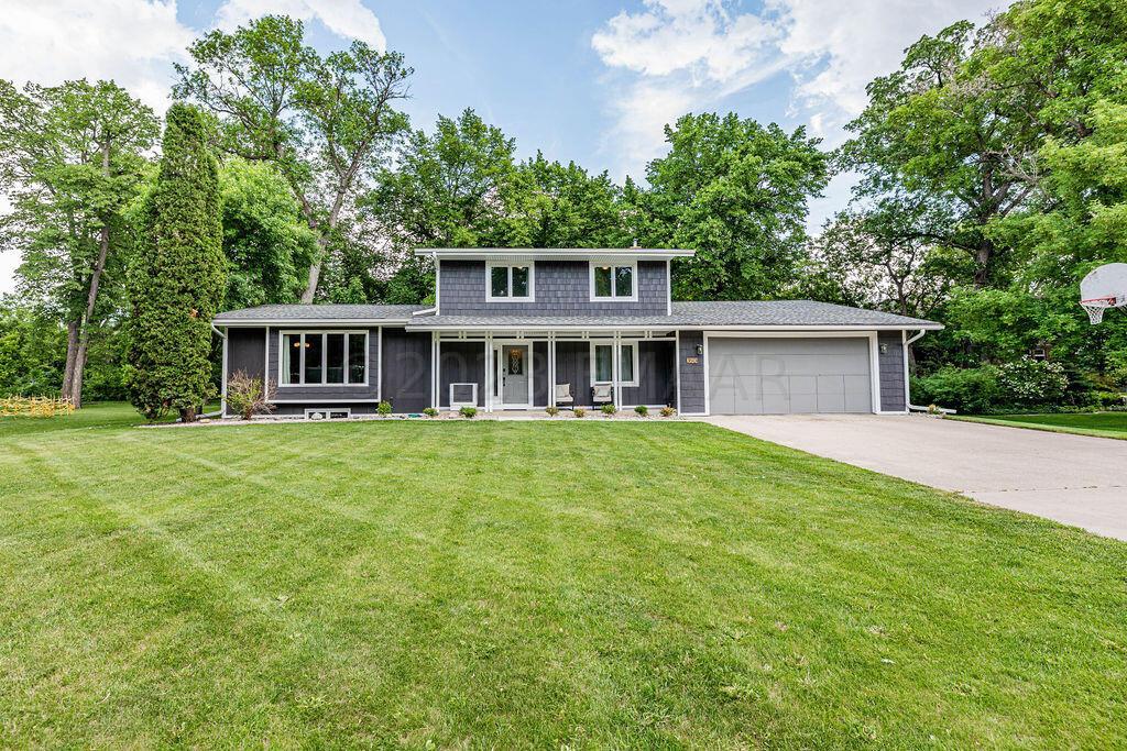 2 Story on Sheyenne River