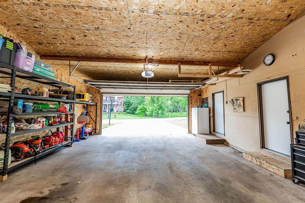 Heated Insulated 4 Stall Garage