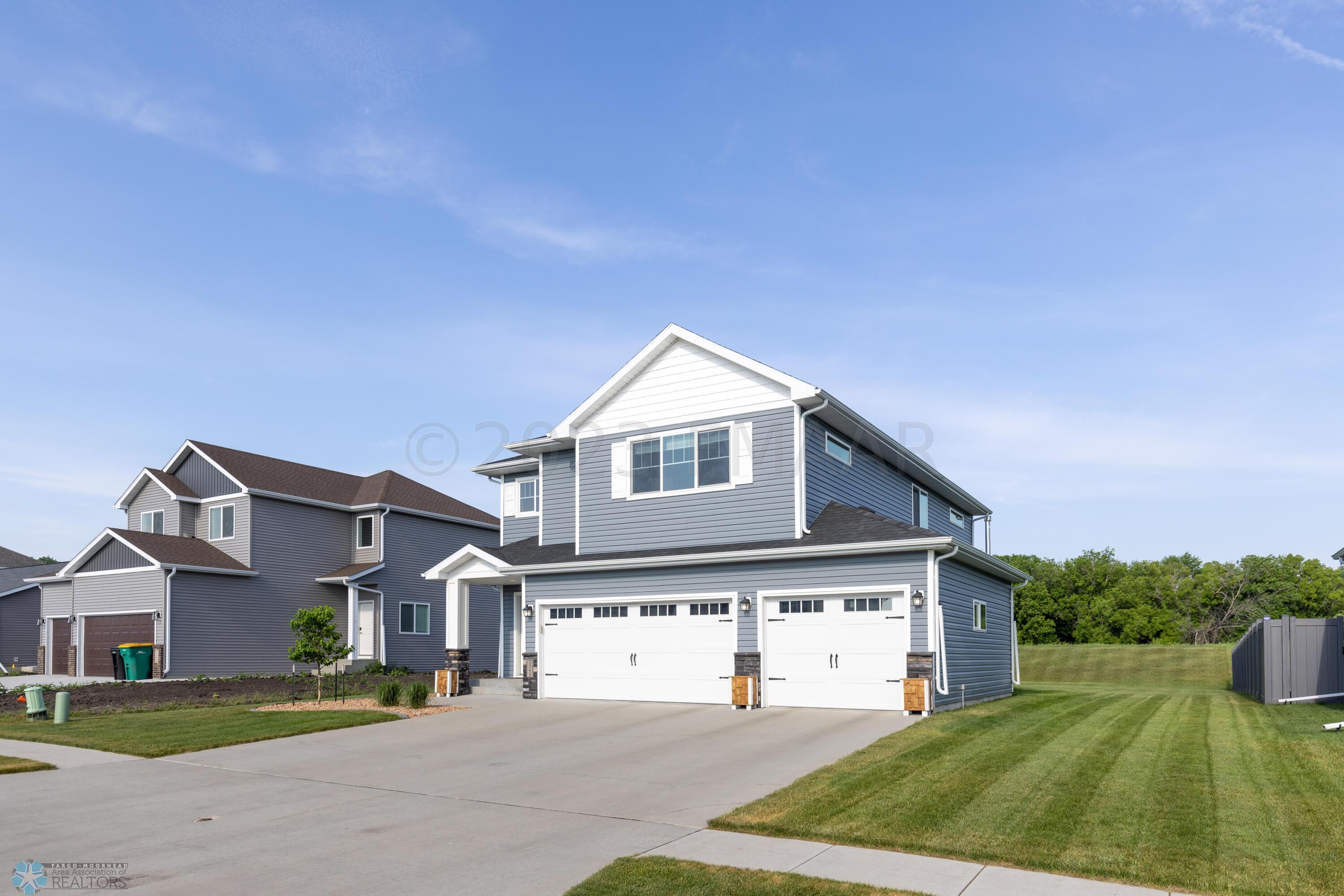 1364 Goldenwood Dr