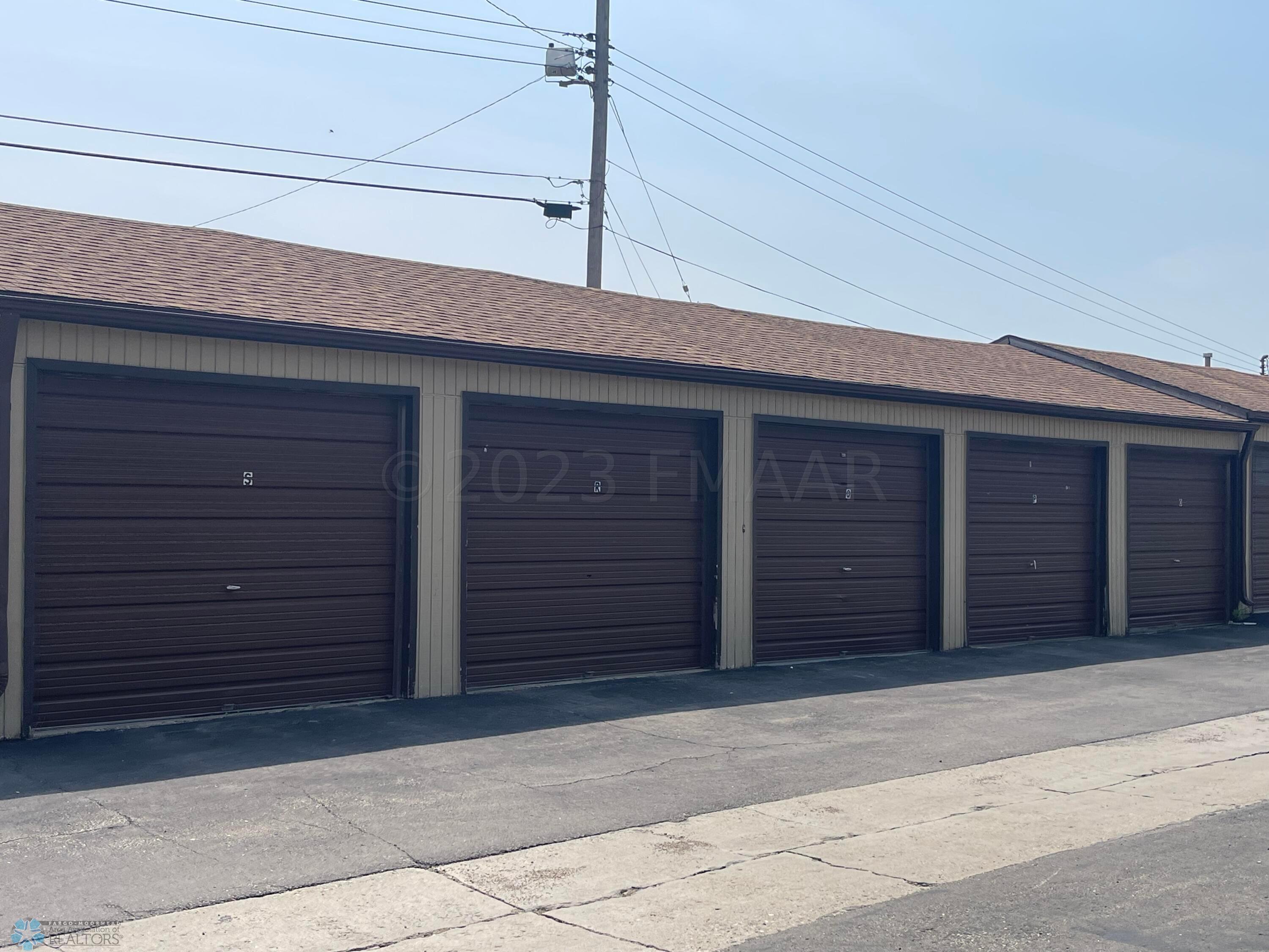 Detatched Garage