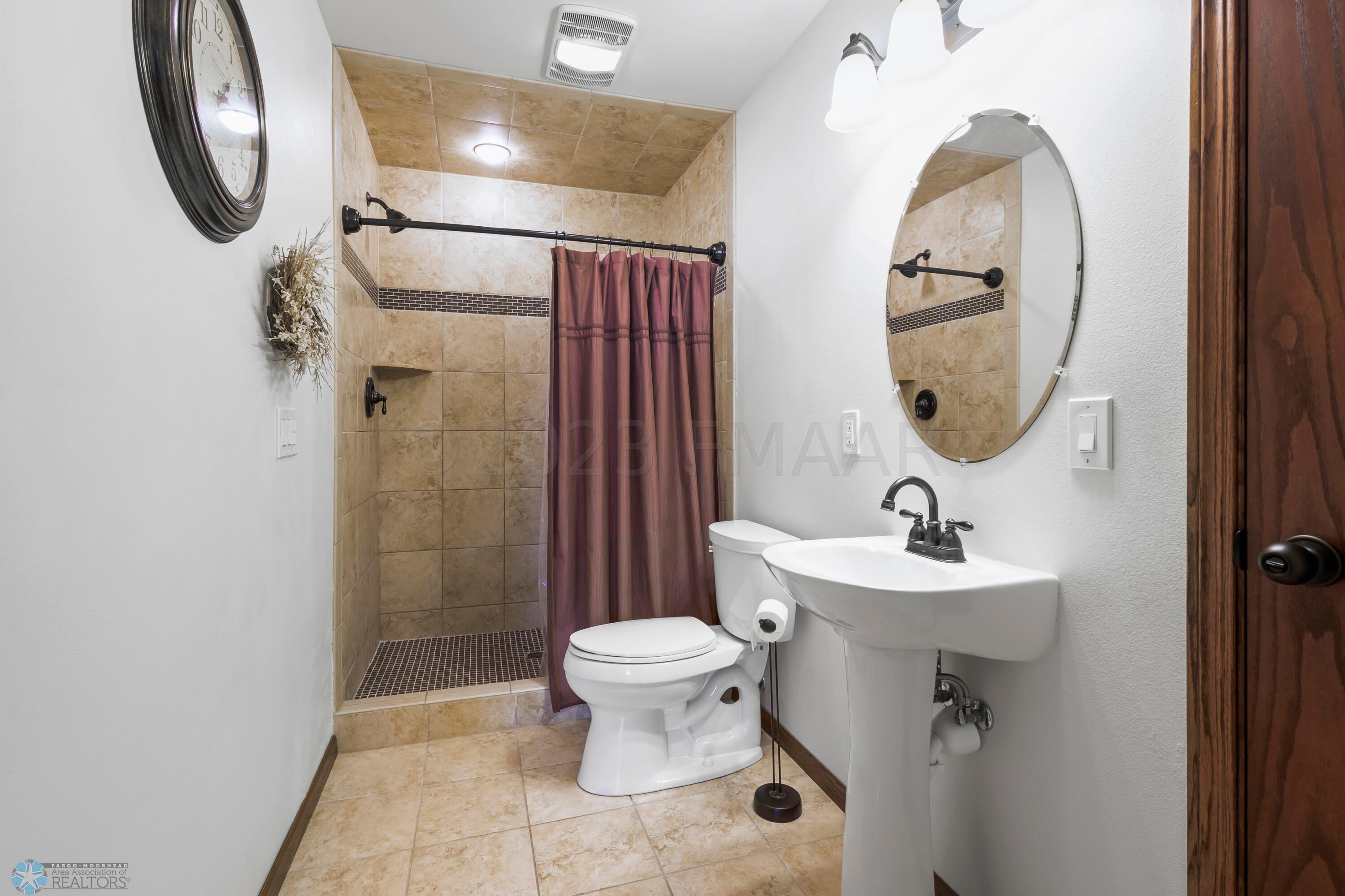 Hollywood Bath