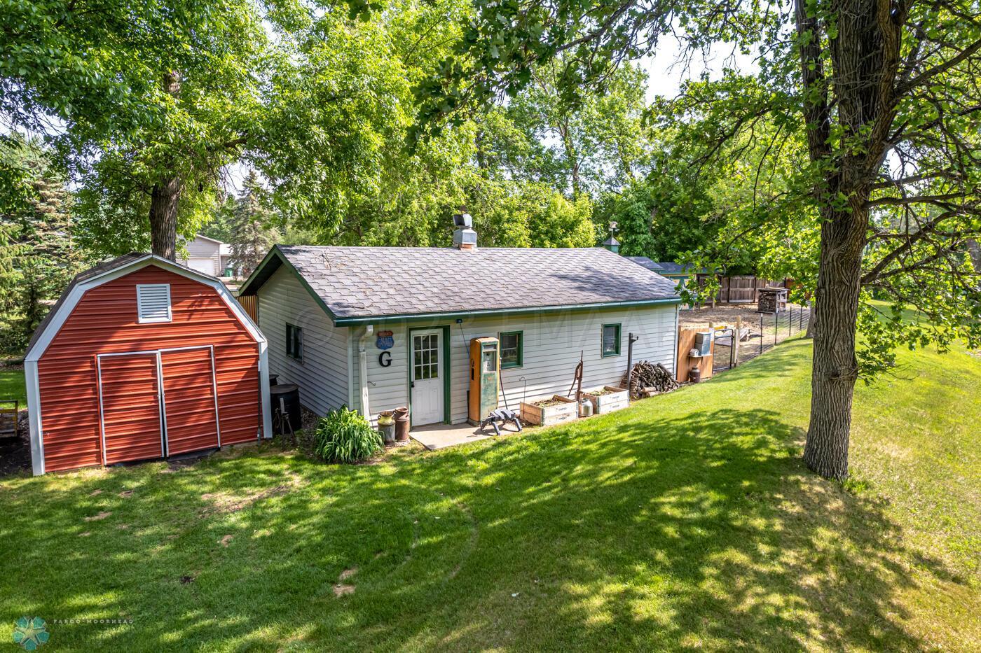 Barn/Garage