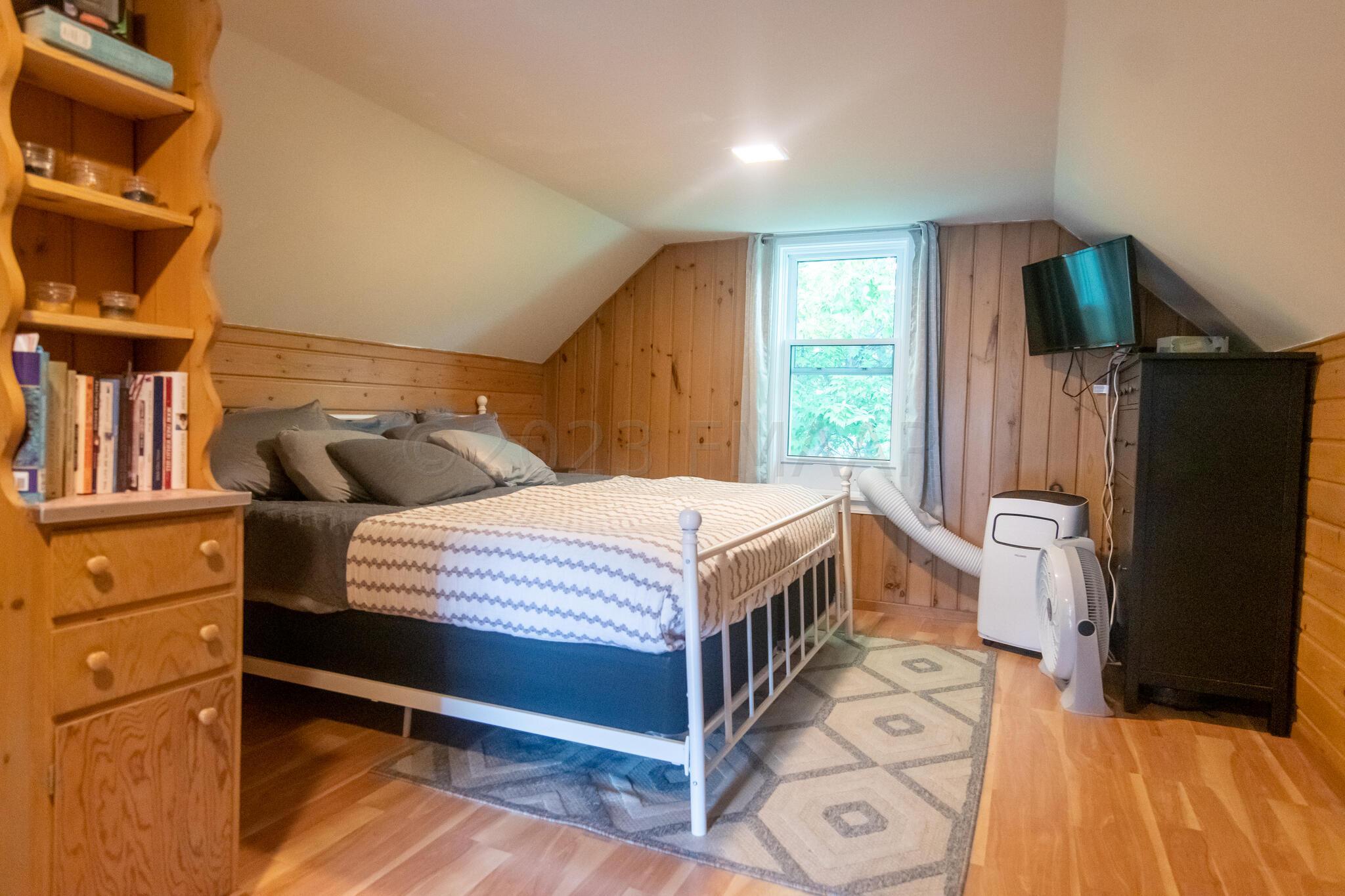 Upper Level Primary Suite