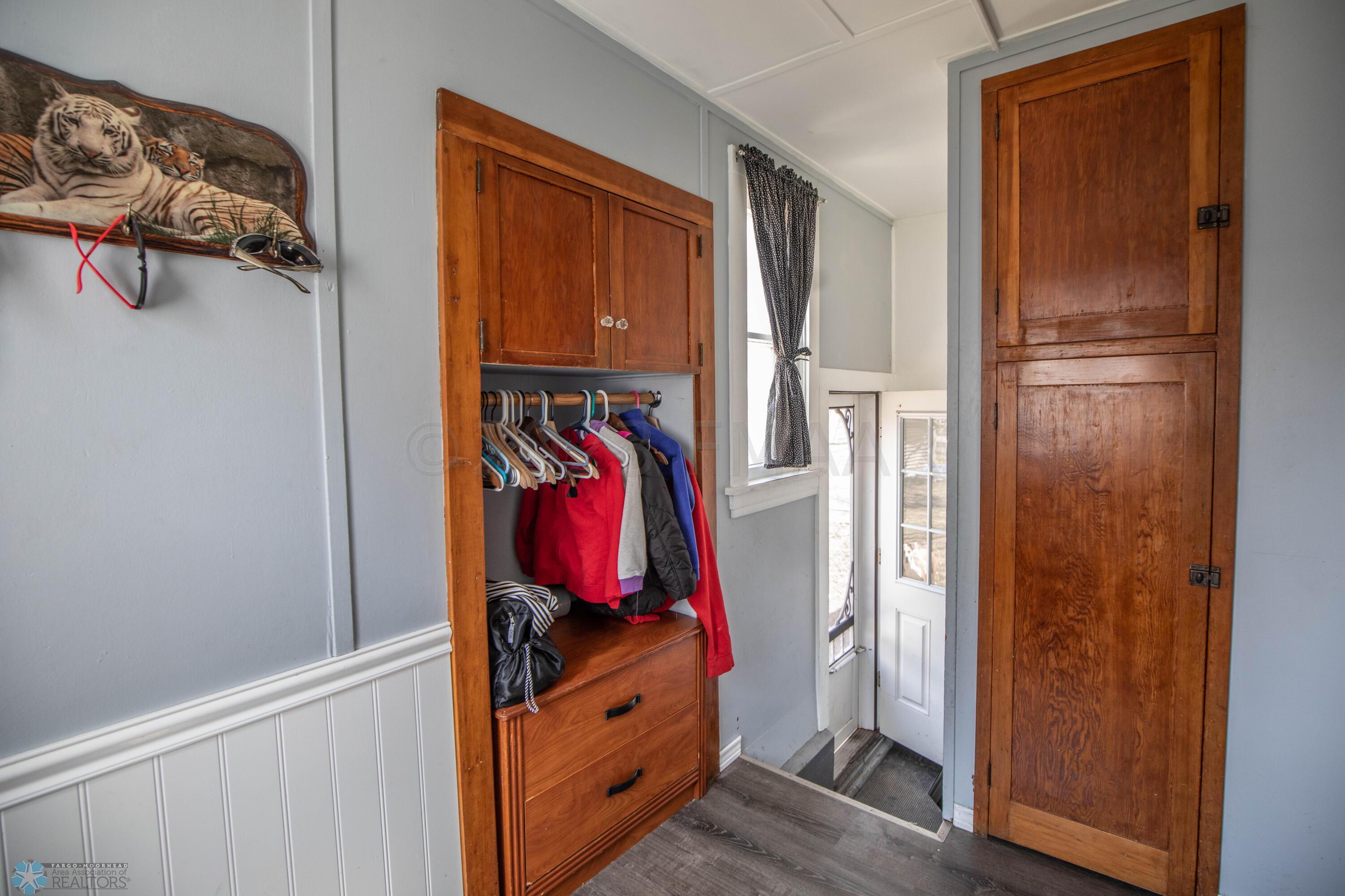 Back Foyer/Entrance