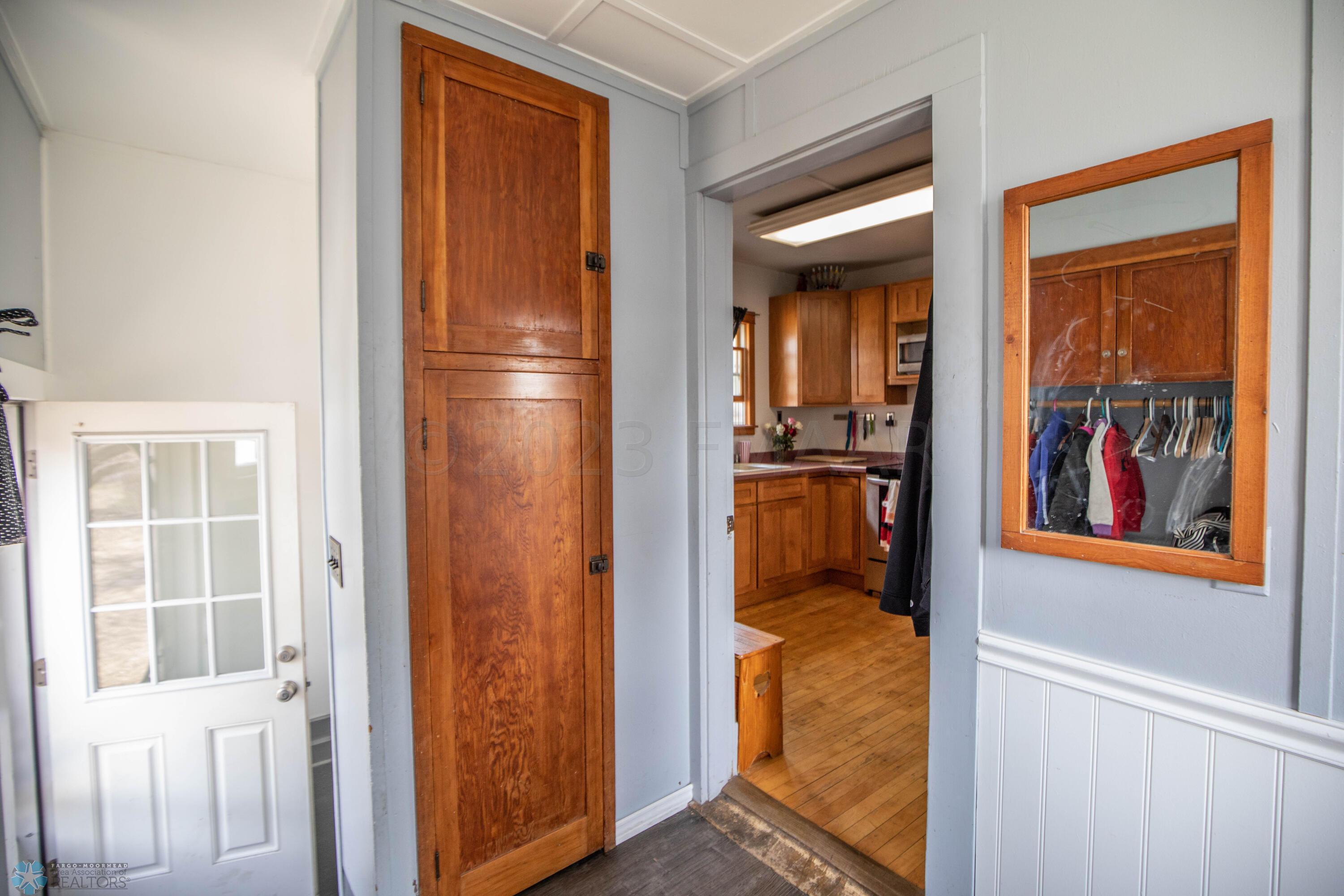 Back Foyer/Entrance