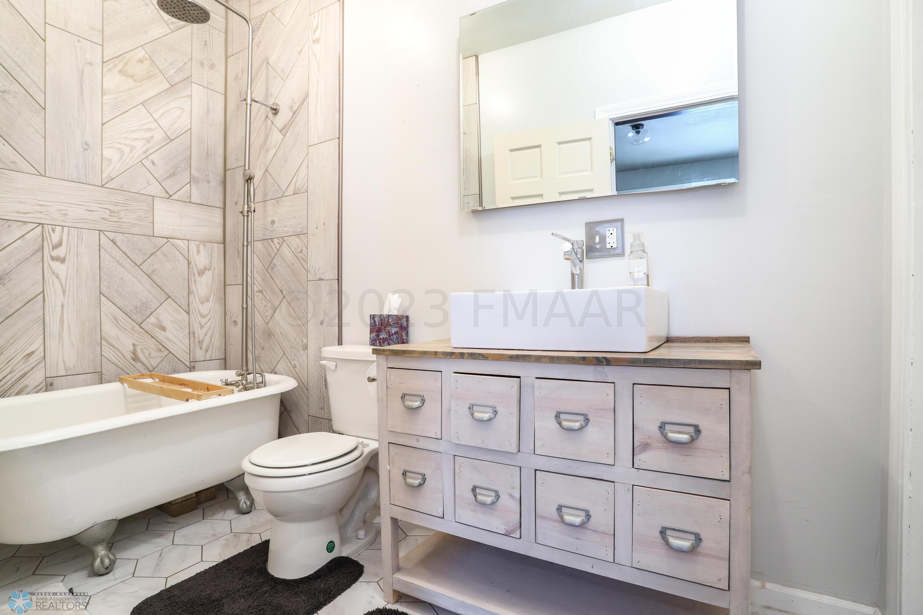 Main Bathroom
