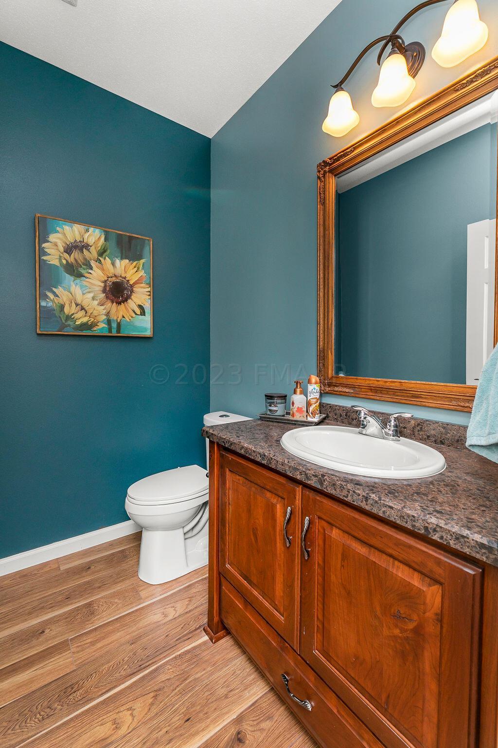 1/2 Bath