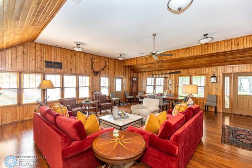 12526 COUNTY HWY 17, Detroit Lakes, MN 56501