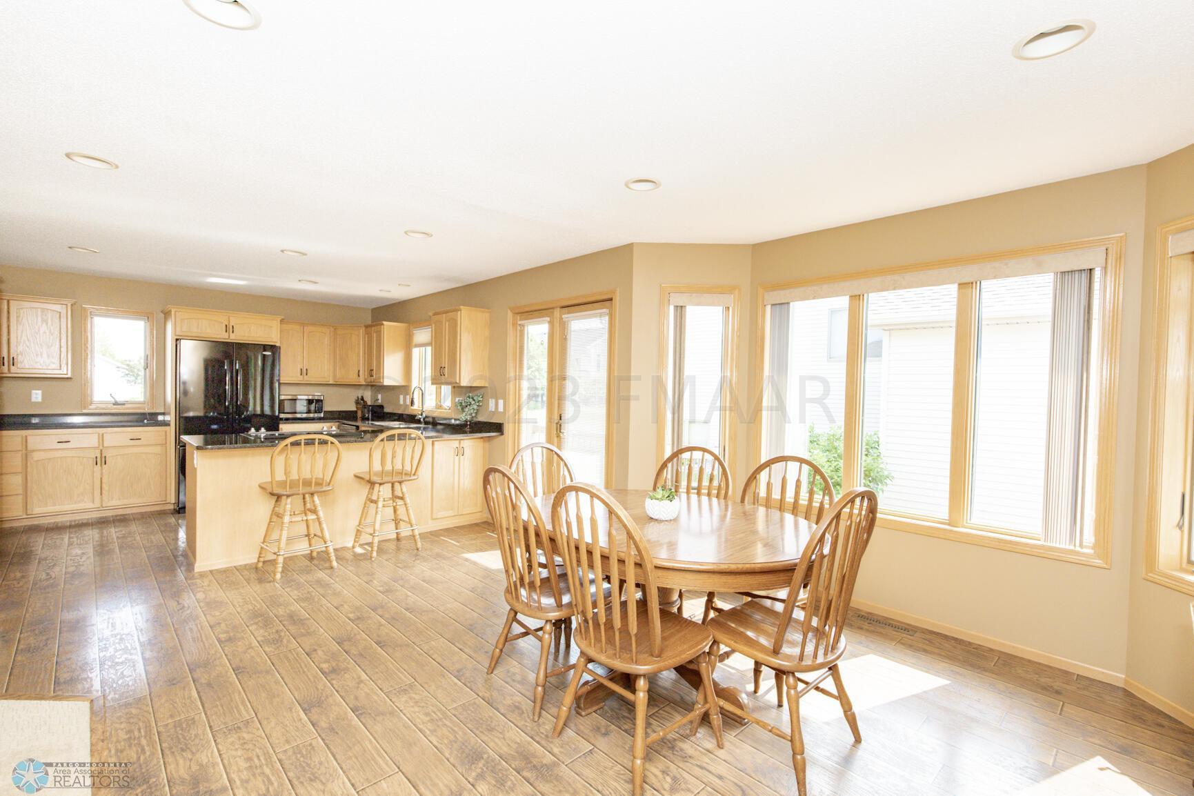 Kitchen/Dining