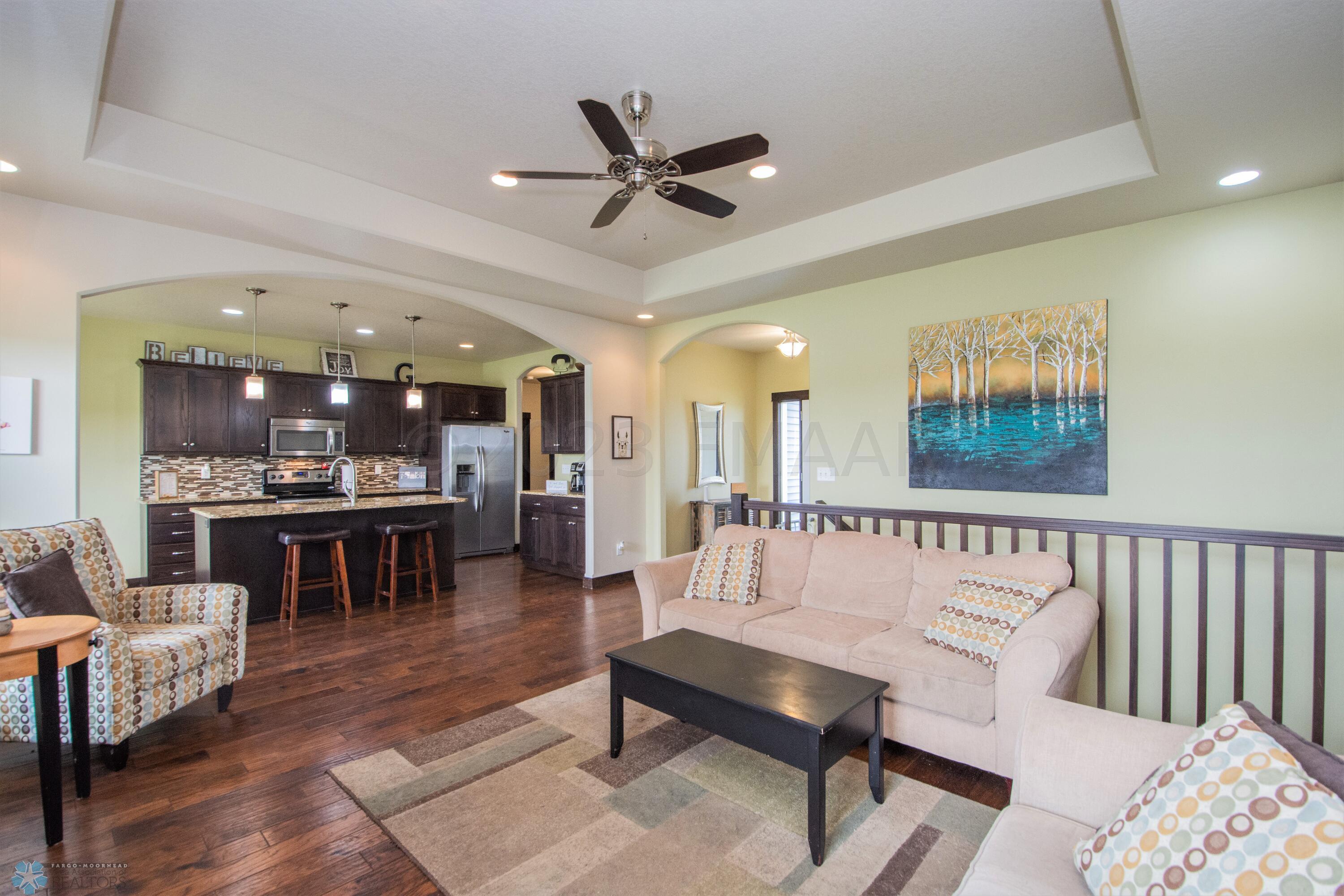 Living/Kitchen area