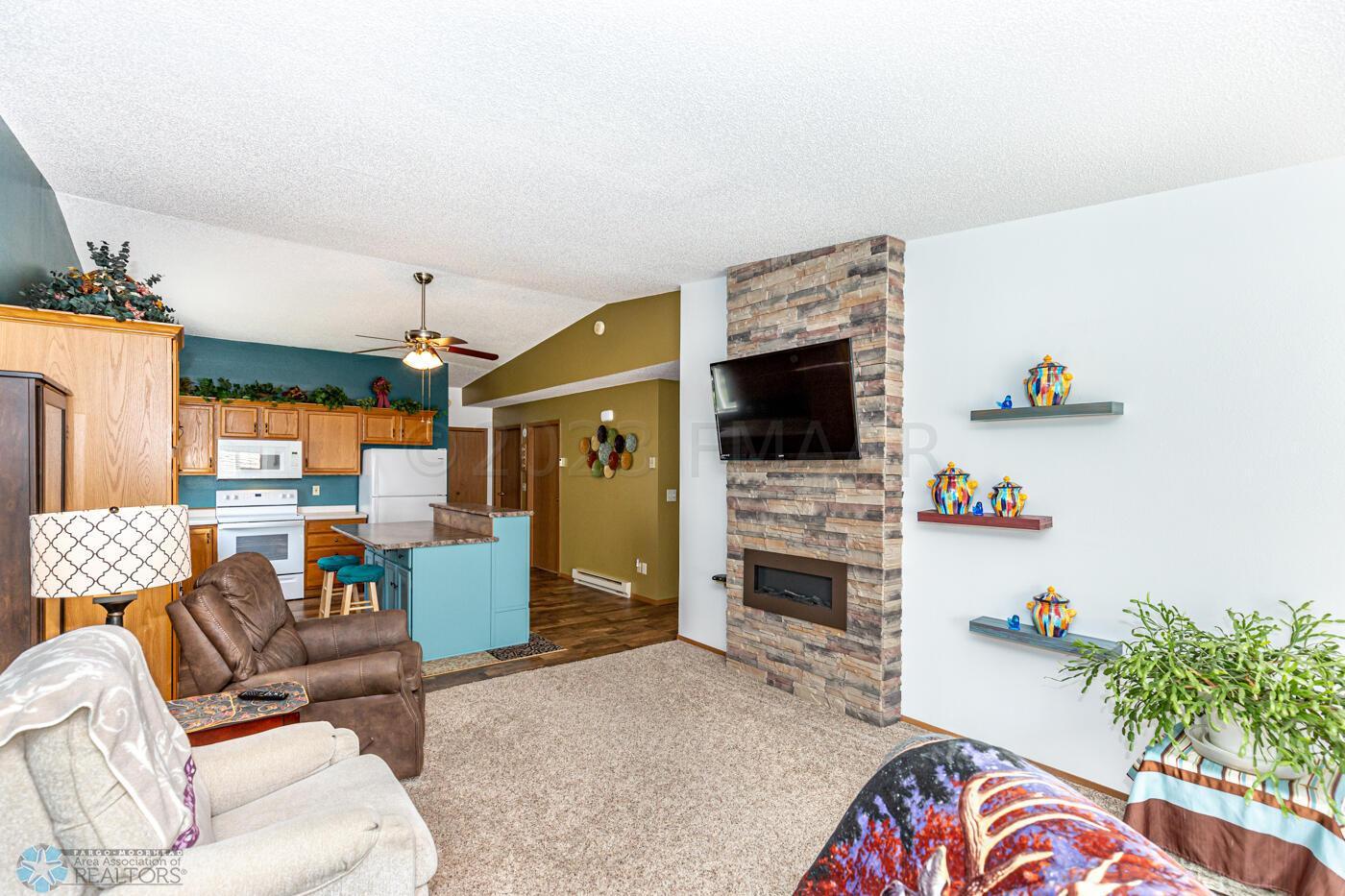 Living Room/Kitchen