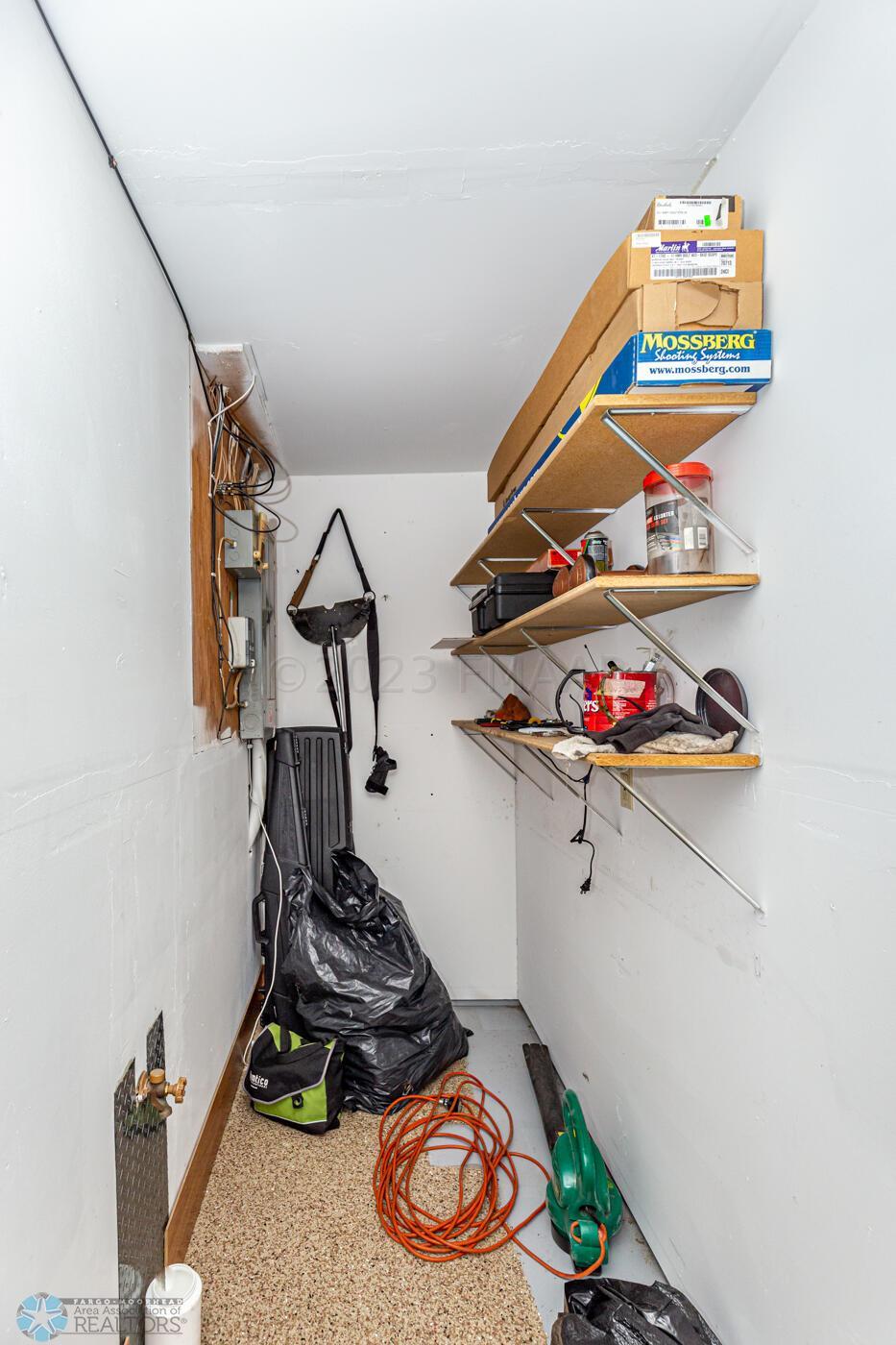 Walk-in Closet