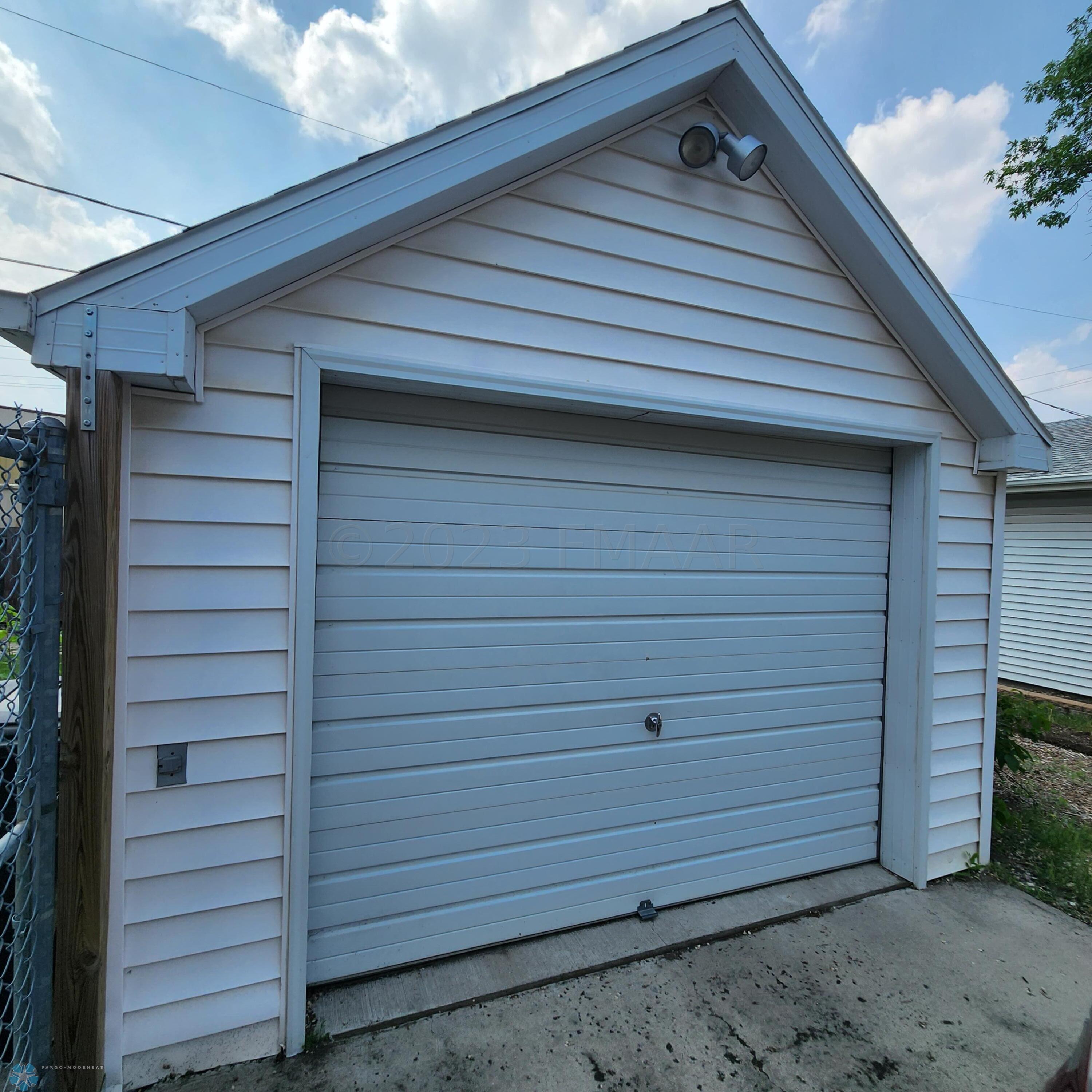 One Stall Detached Garage