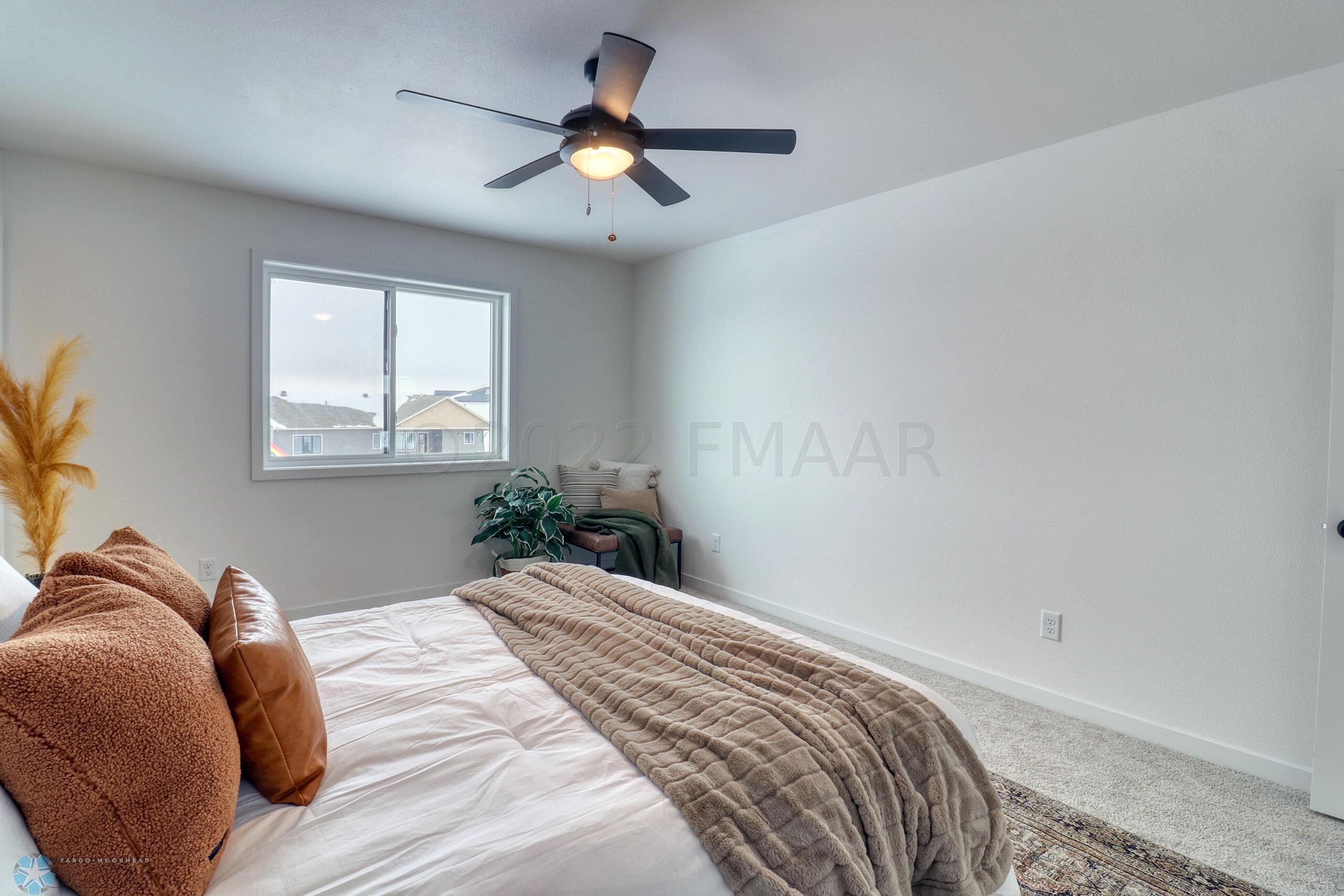 Master Bedroom1_2