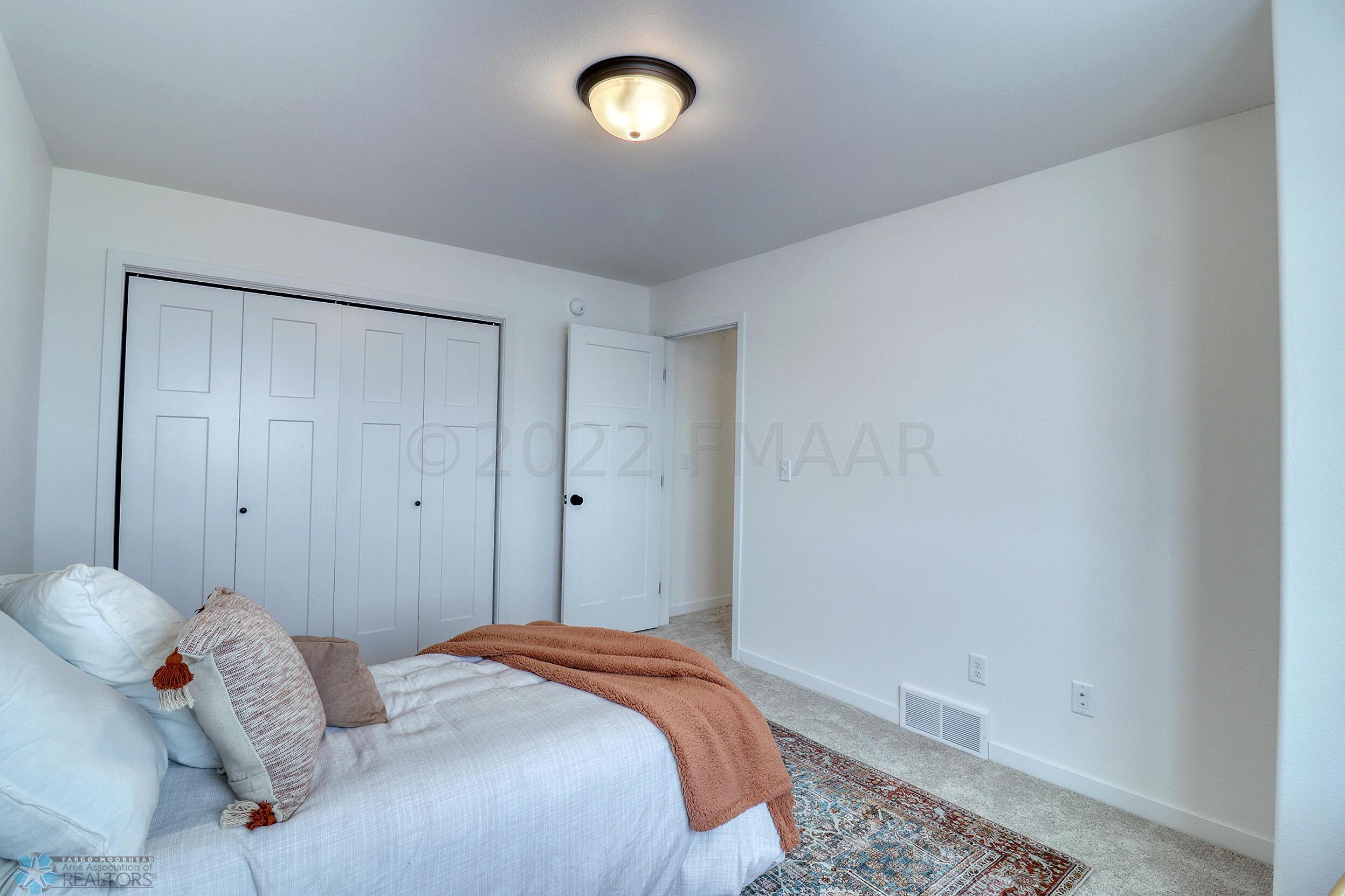 Upstairs Bedroom1_2