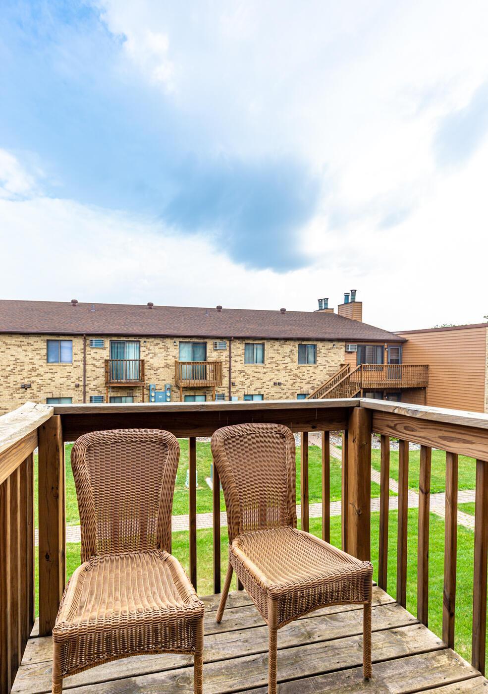 Deck off primary