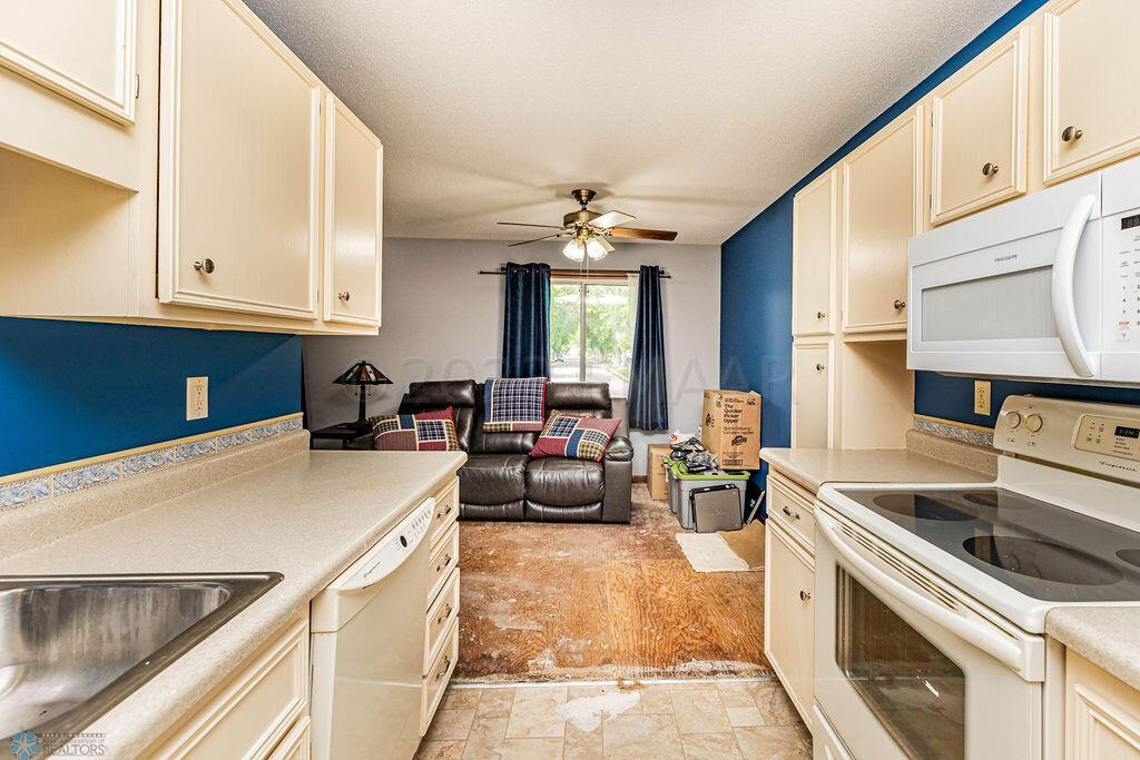 Kitchen to Dining Area