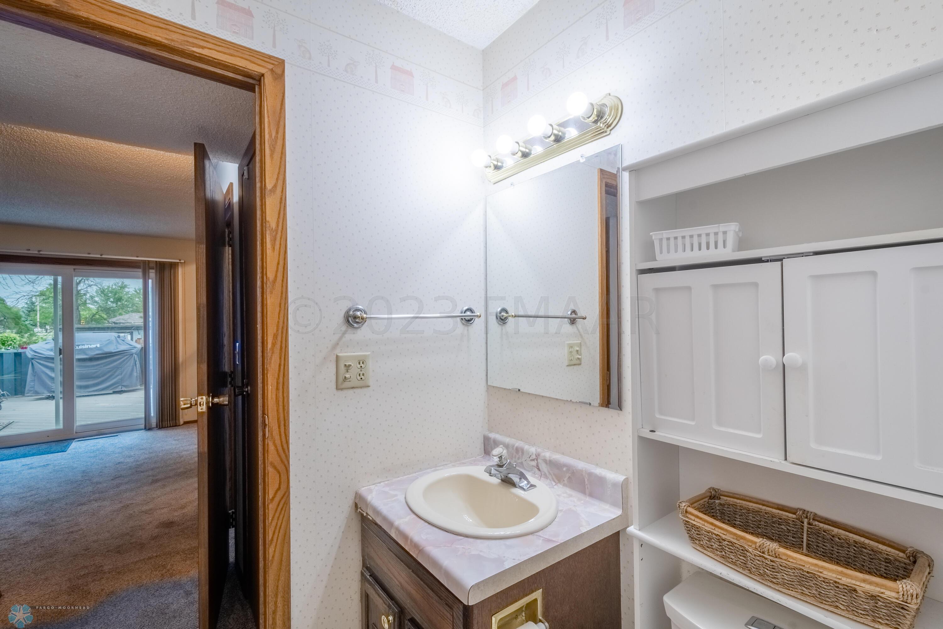 Bathroom/laundry