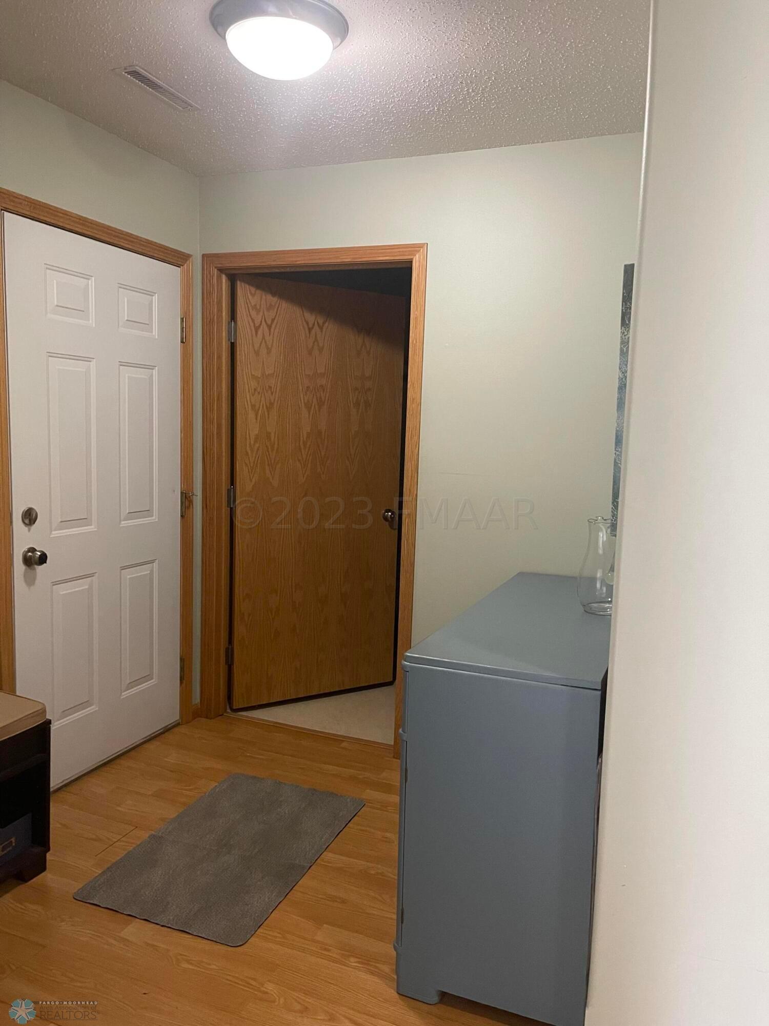 MUD ROOM/LAUNDRY
