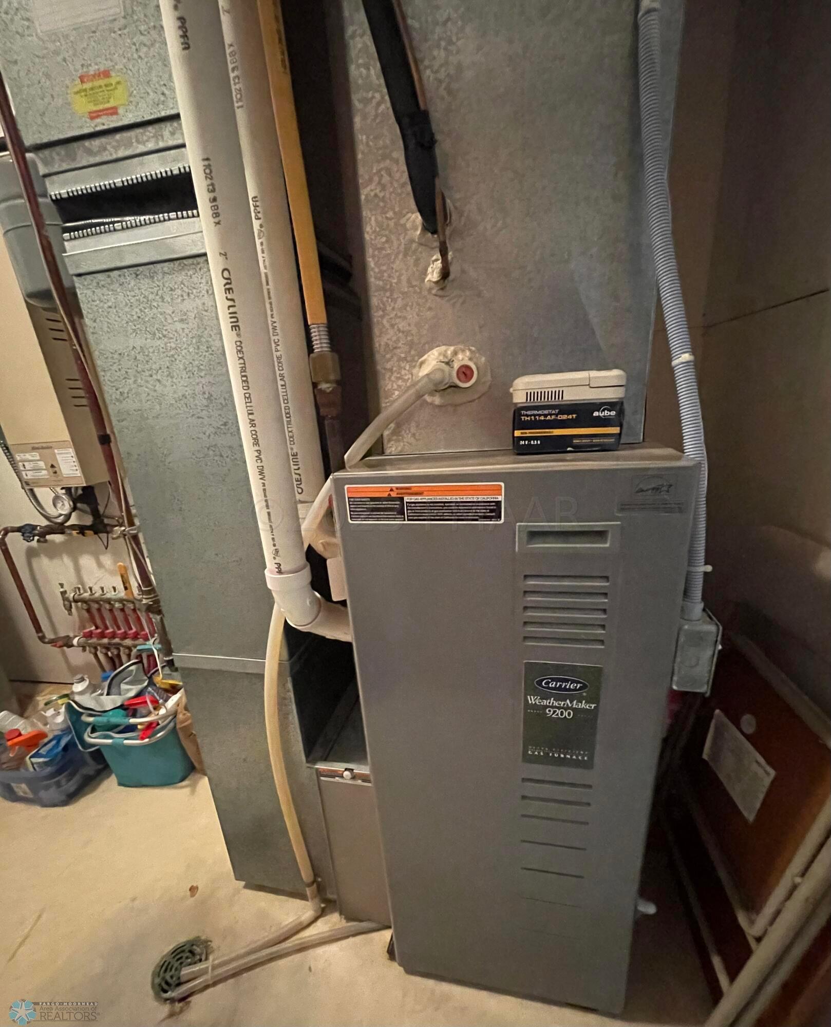 GAS FURNACE