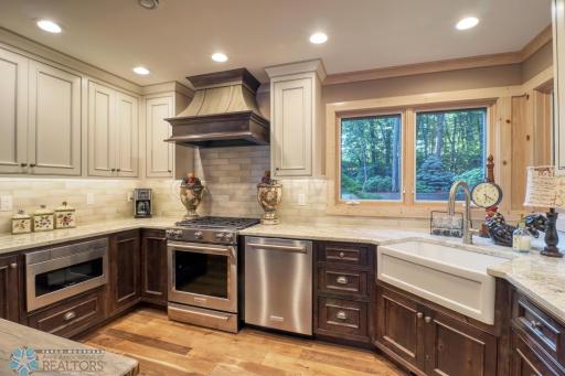 19201 QUARTZ Road, Clitherall, MN 56524