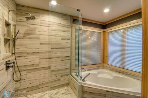 19201 QUARTZ Road, Clitherall, MN 56524