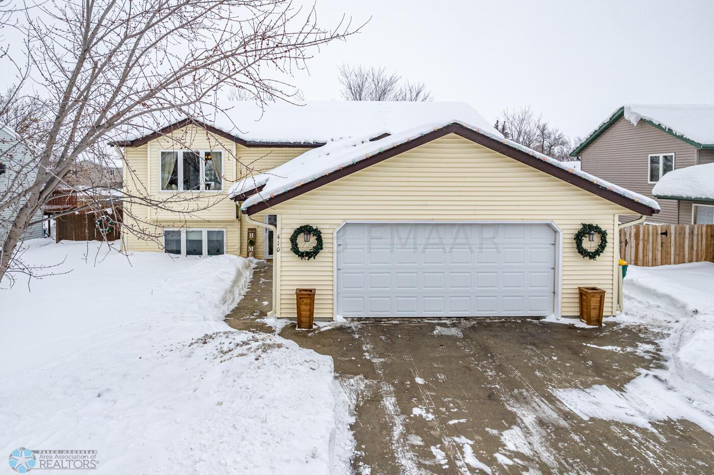 Welcome to 410 6th Avenue, Mapleton