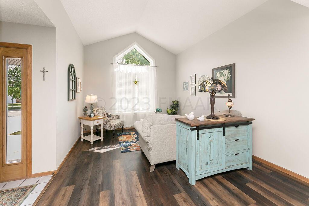 Formal Dining & Sitting Room