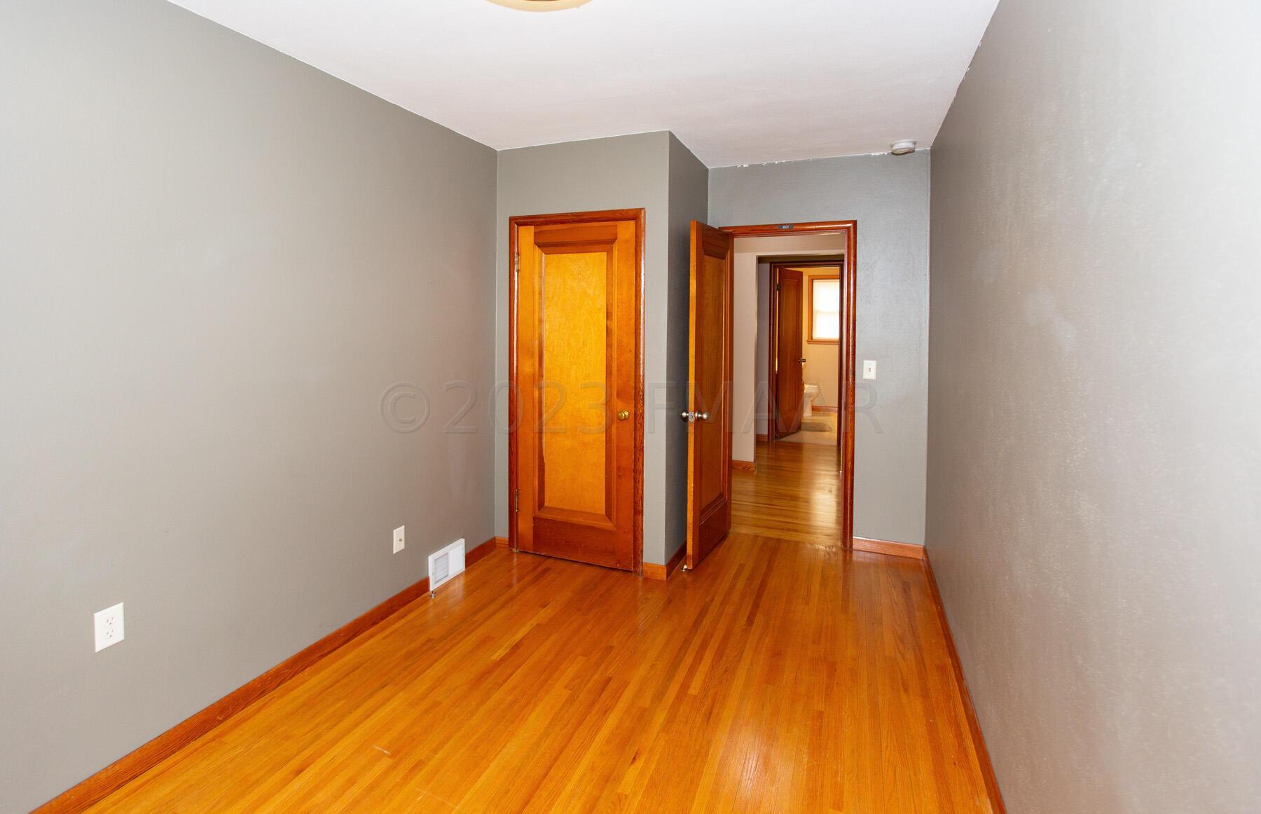 1st Bedroom (Main floor)