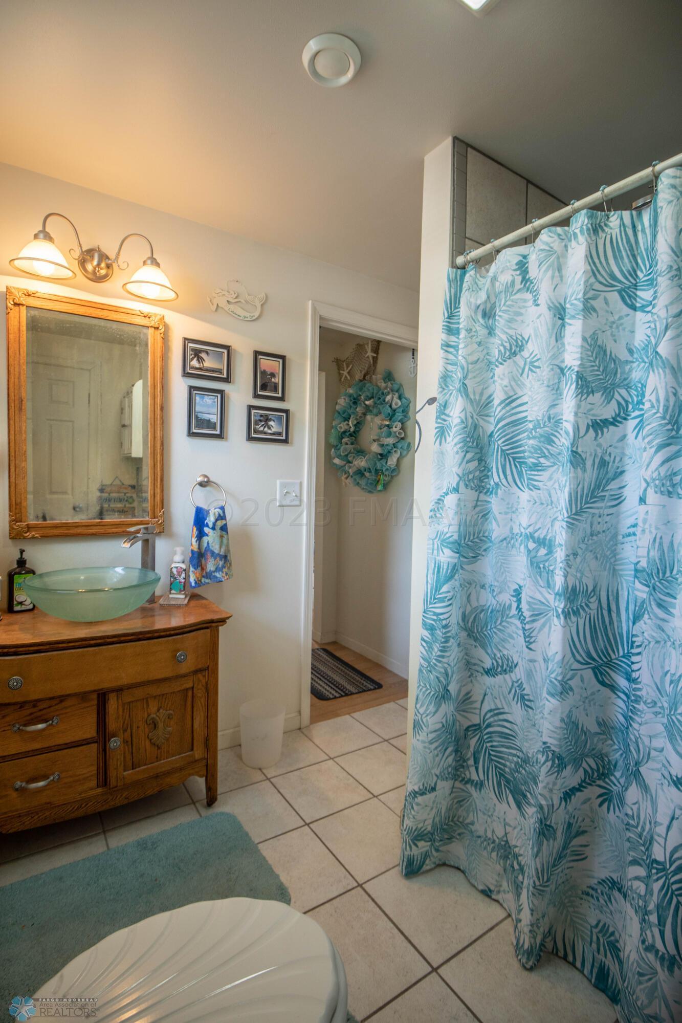 3/4 Bathroom