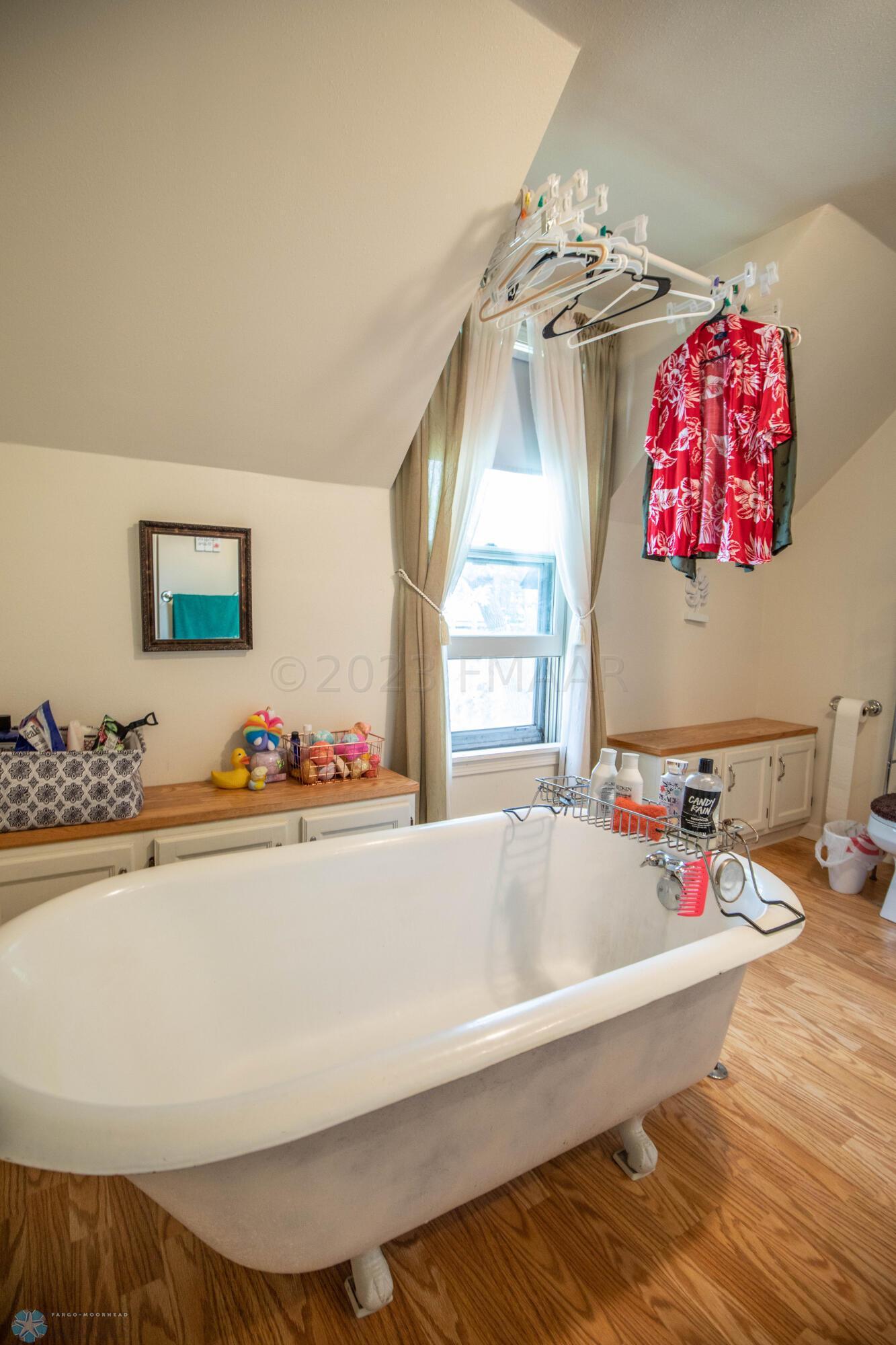 Upstairs Bathroom / Laundry