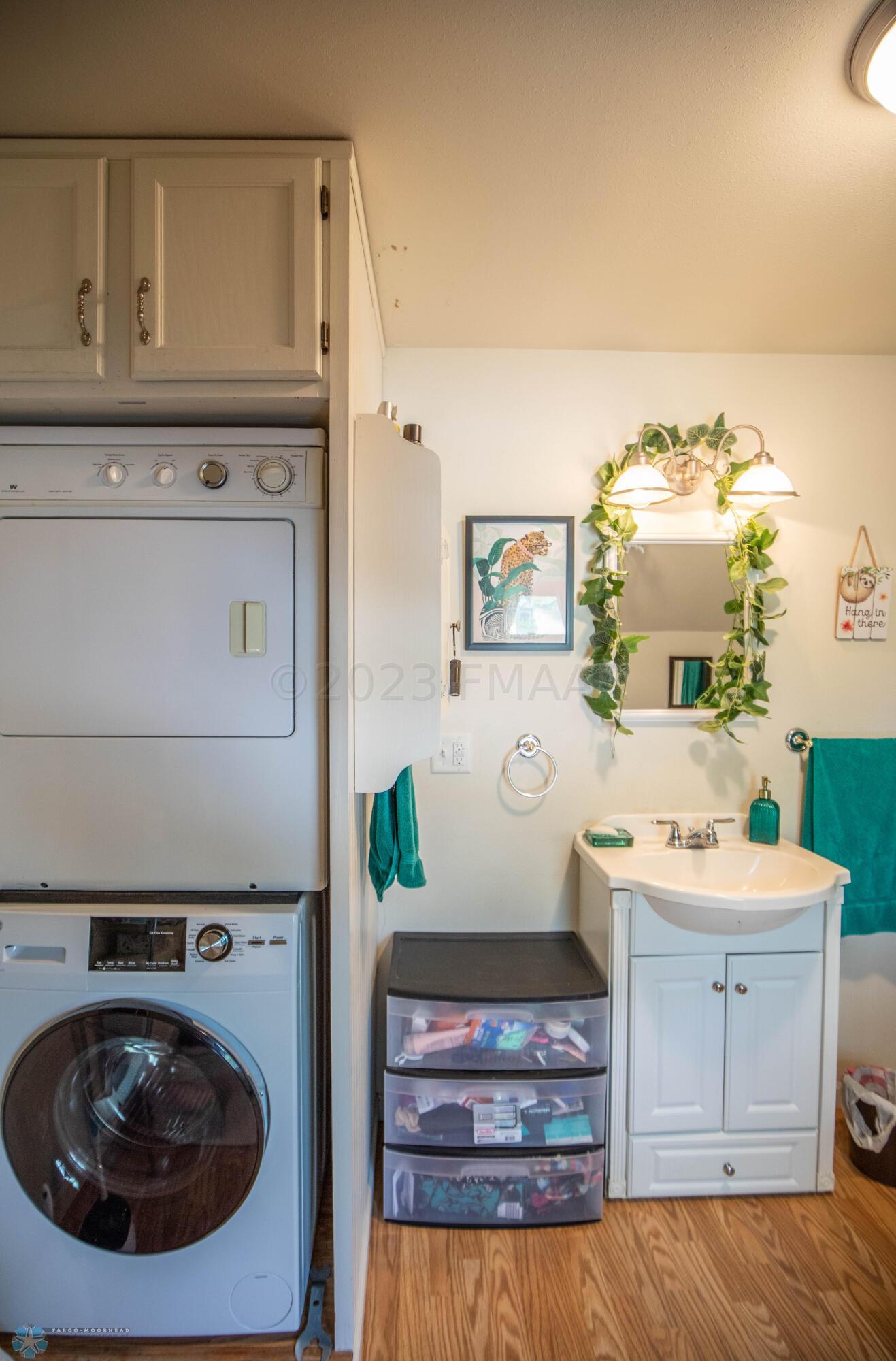 Upstairs Bathroom / Laundry