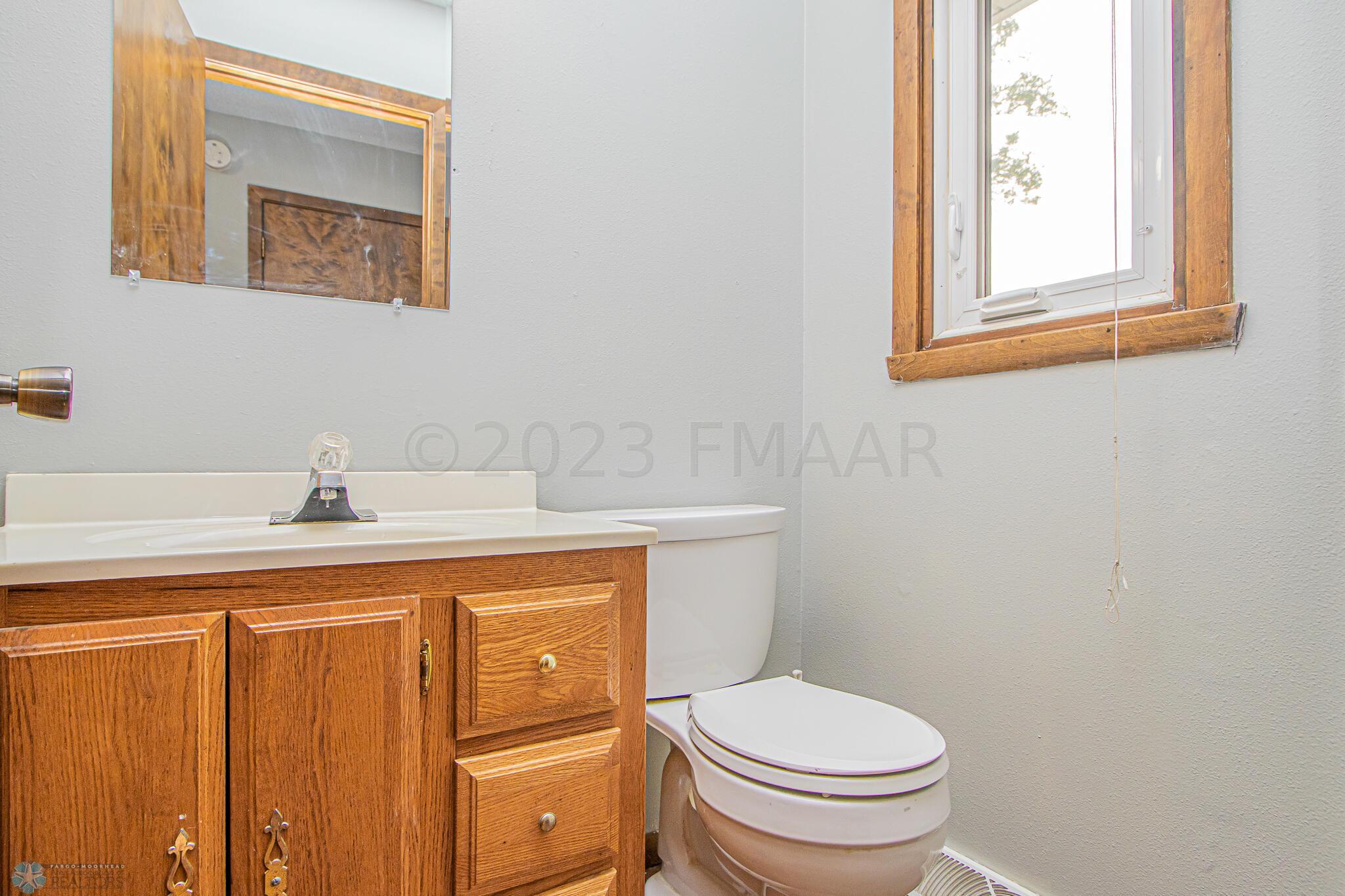 1/2 bath