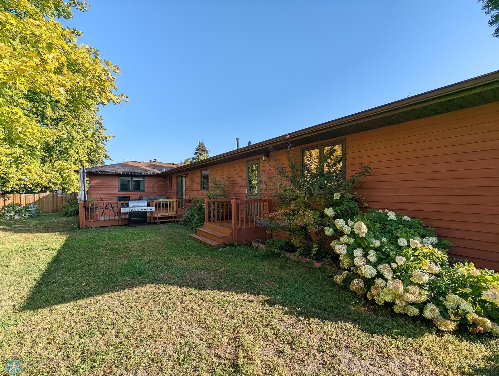 L2P011-142456295
