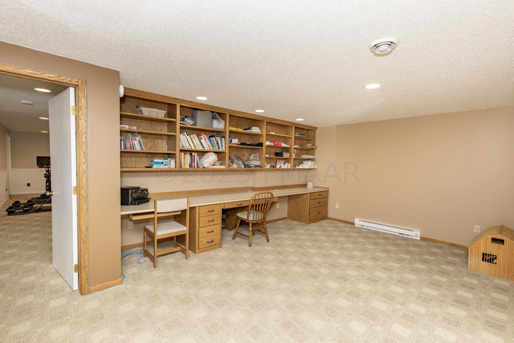 Flex Space/Office Area