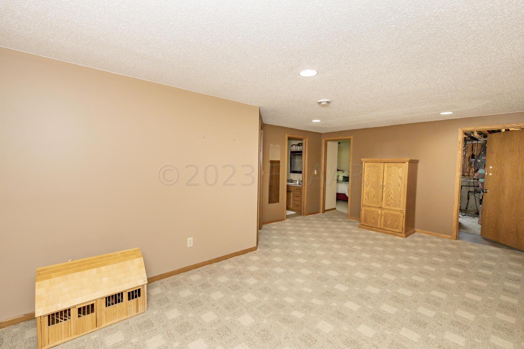 Flex Space/Office Area