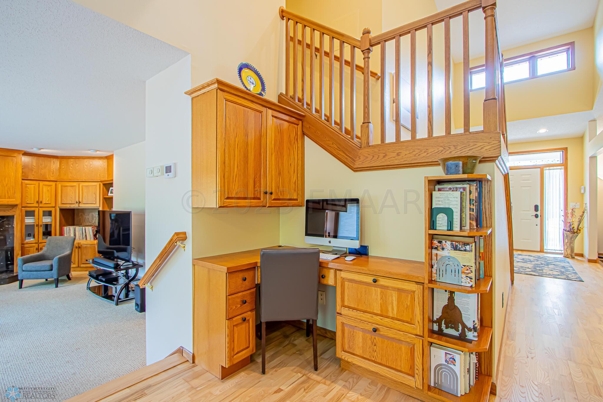 2145 Sterling Rose Ln S, Fargo, ND 58104