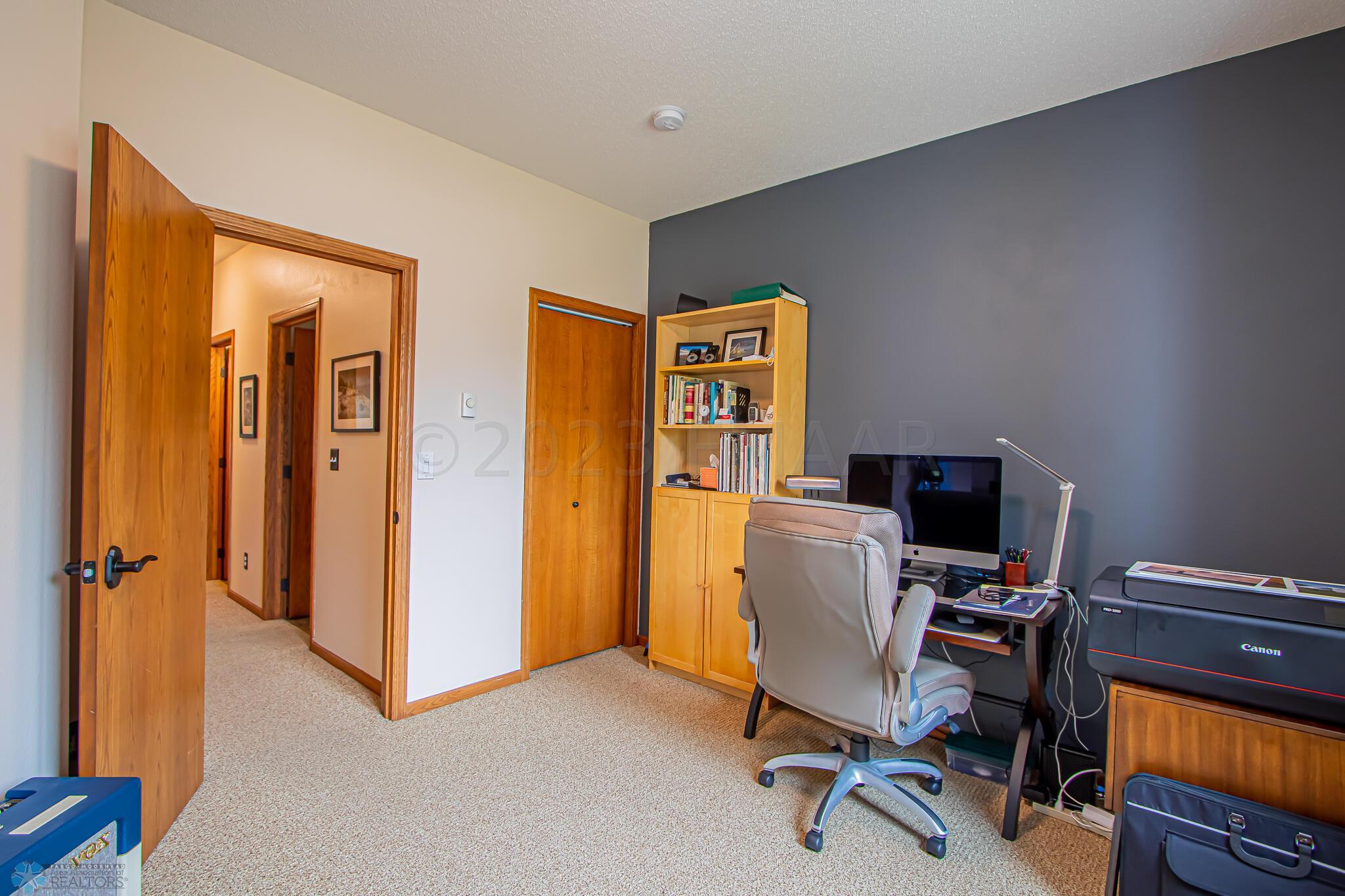 2145 Sterling Rose Ln S, Fargo, ND 58104