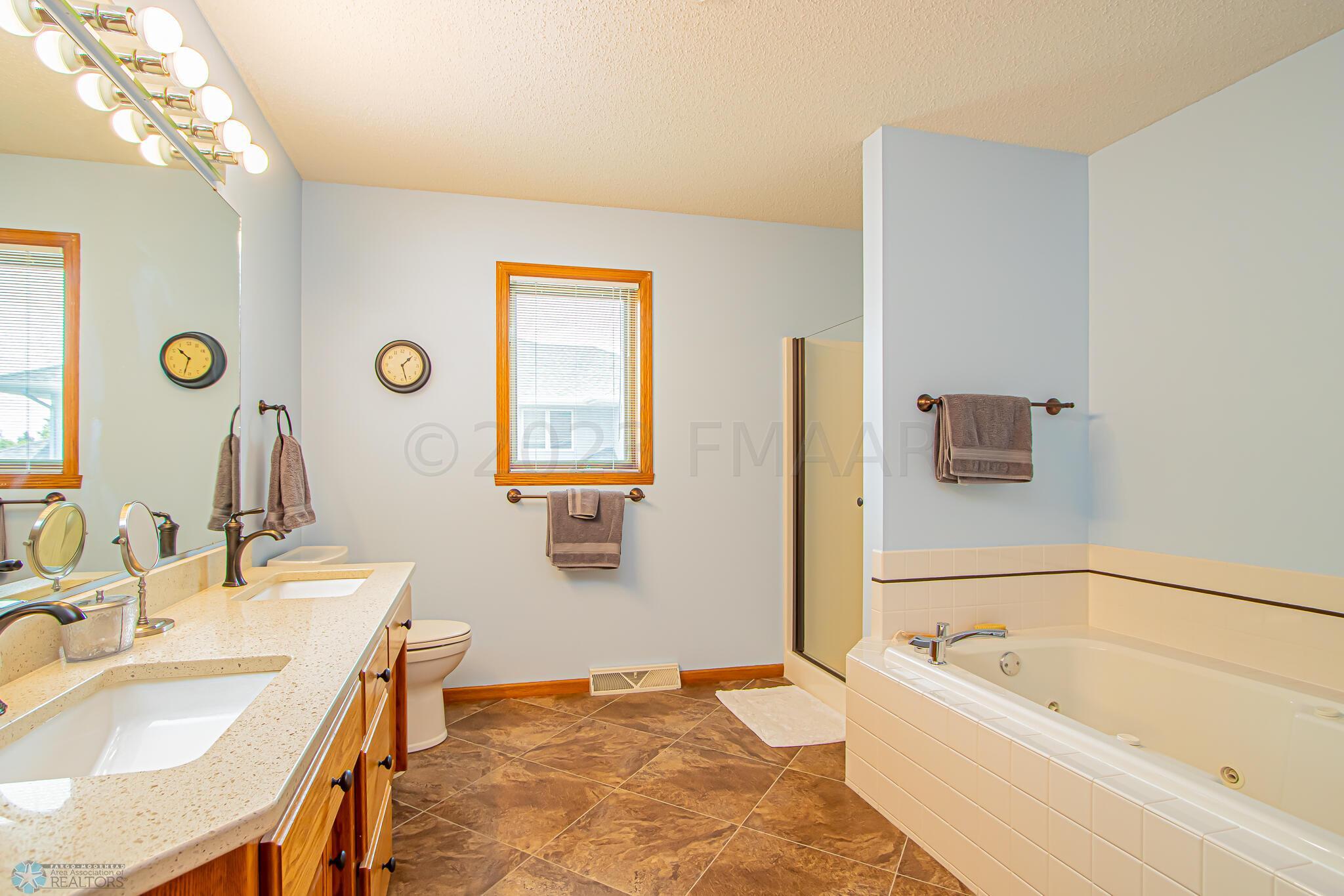 2145 Sterling Rose Ln S, Fargo, ND 58104