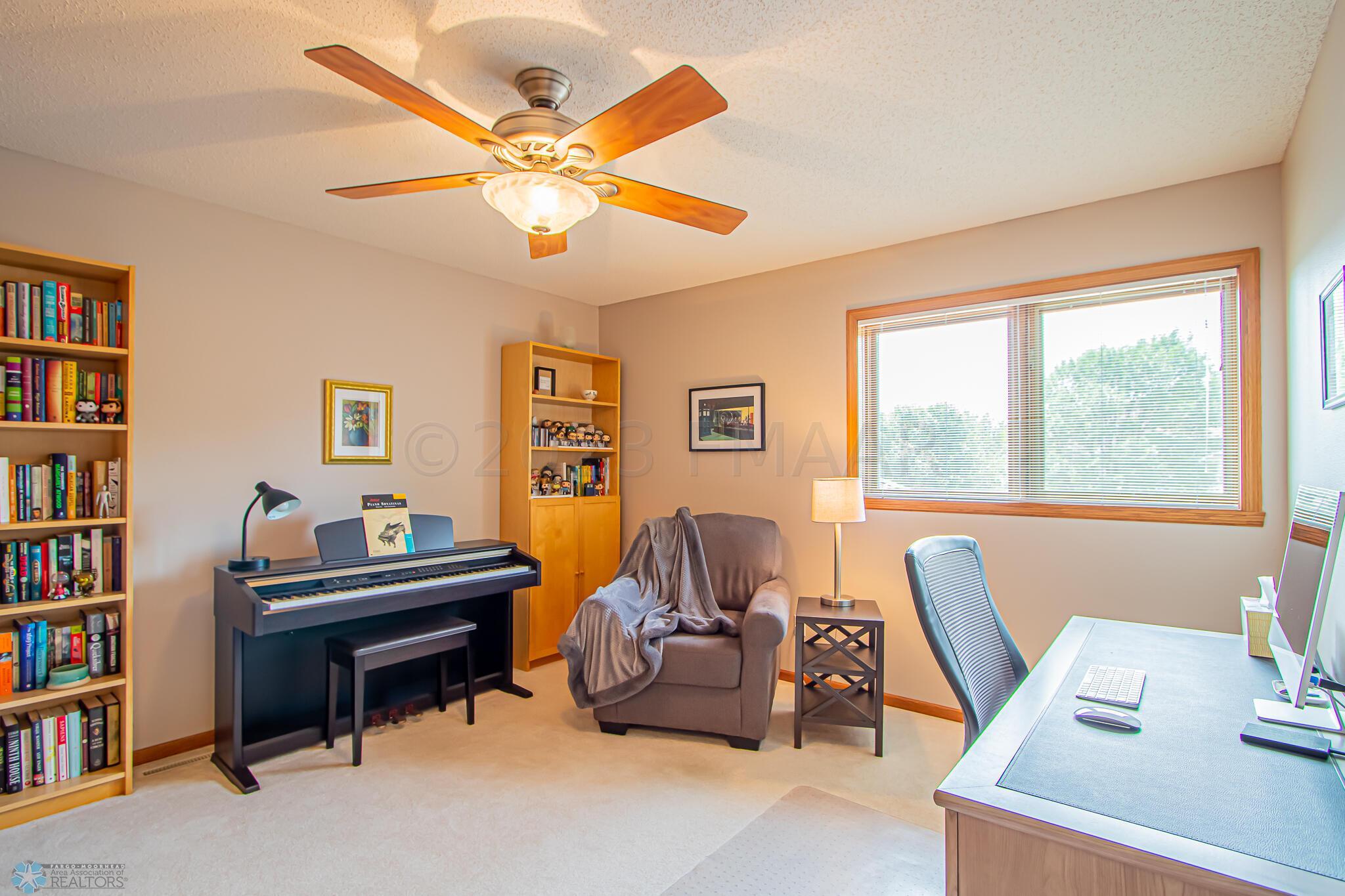 2145 Sterling Rose Ln S, Fargo, ND 58104