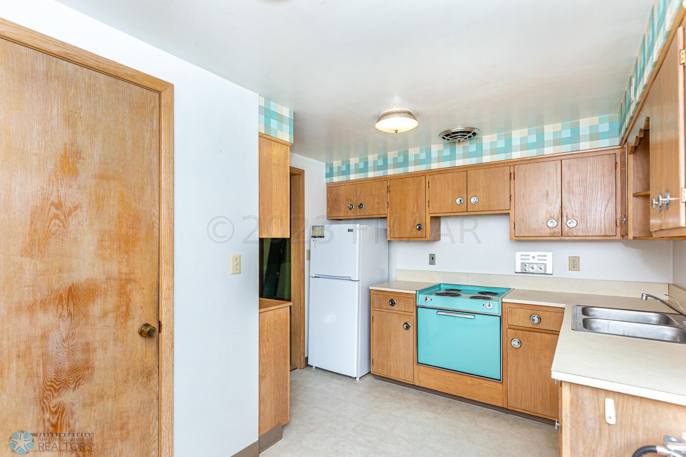 Apt. Kitchen