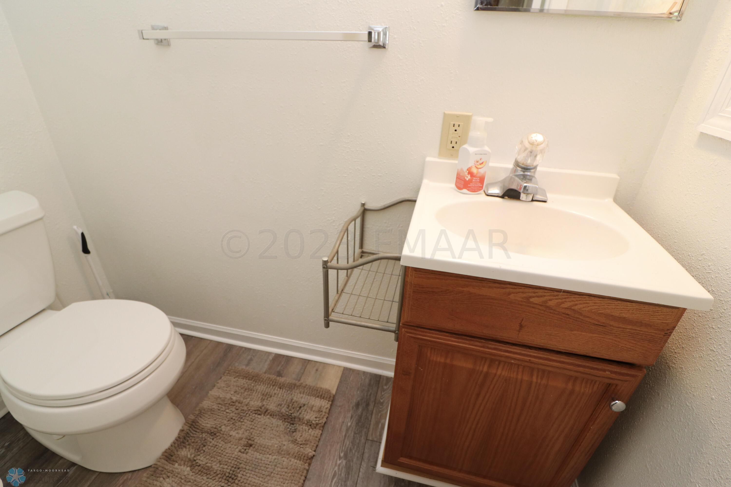 1/2 bath