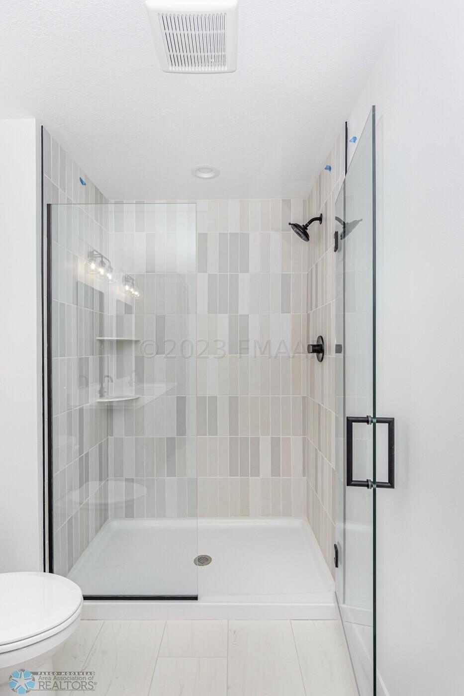 Custom Tile Surround Shower